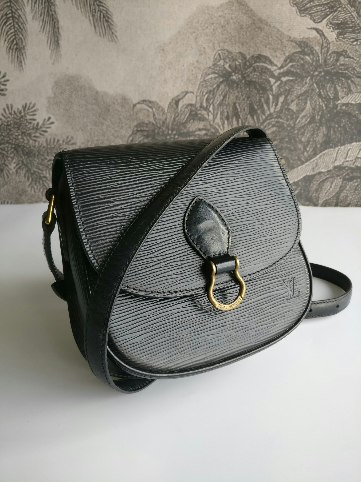 Louis Vuitton Epi Saint-Cloud GM - Black Crossbody Bags, Handbags