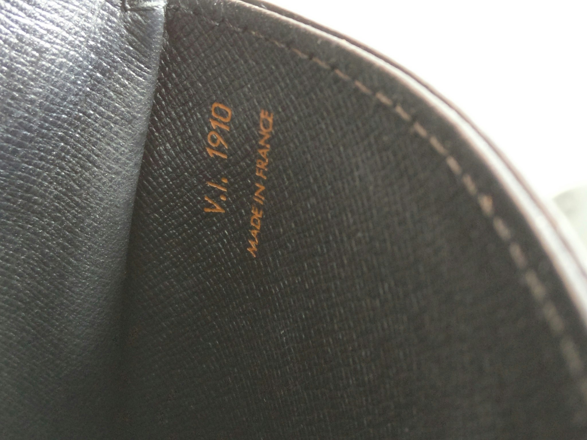 Louis Vuitton St Cloud PM black epi