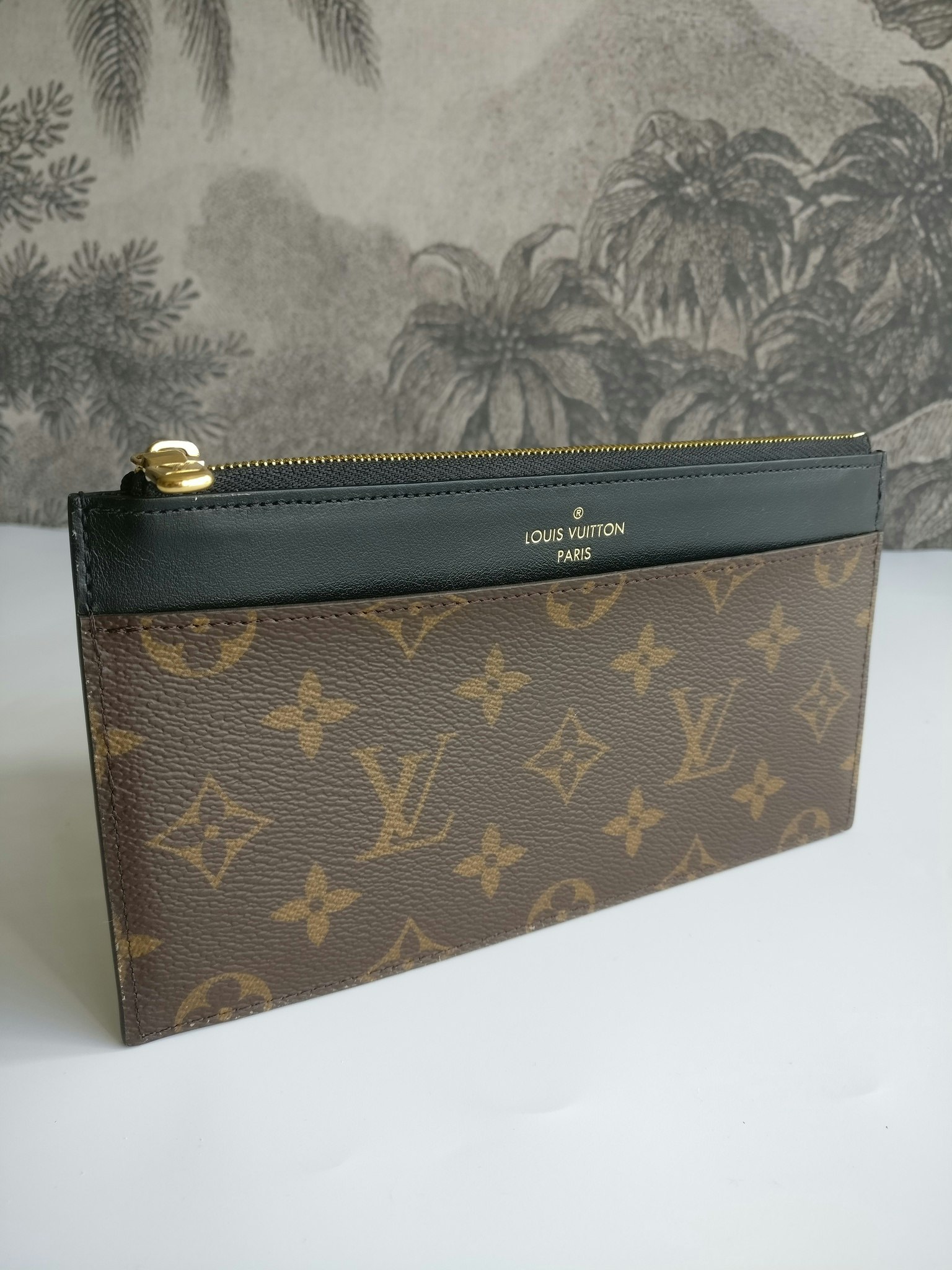 Louis Vuitton 2022 Monogram Giant Pattern Slim Purse w/ Tags - Green Wallets,  Accessories - LOU803336