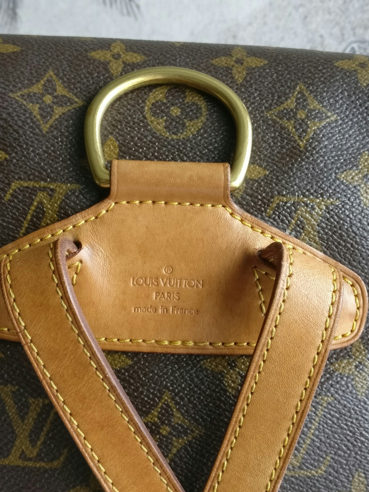 Louis Vuitton Montsouris MM