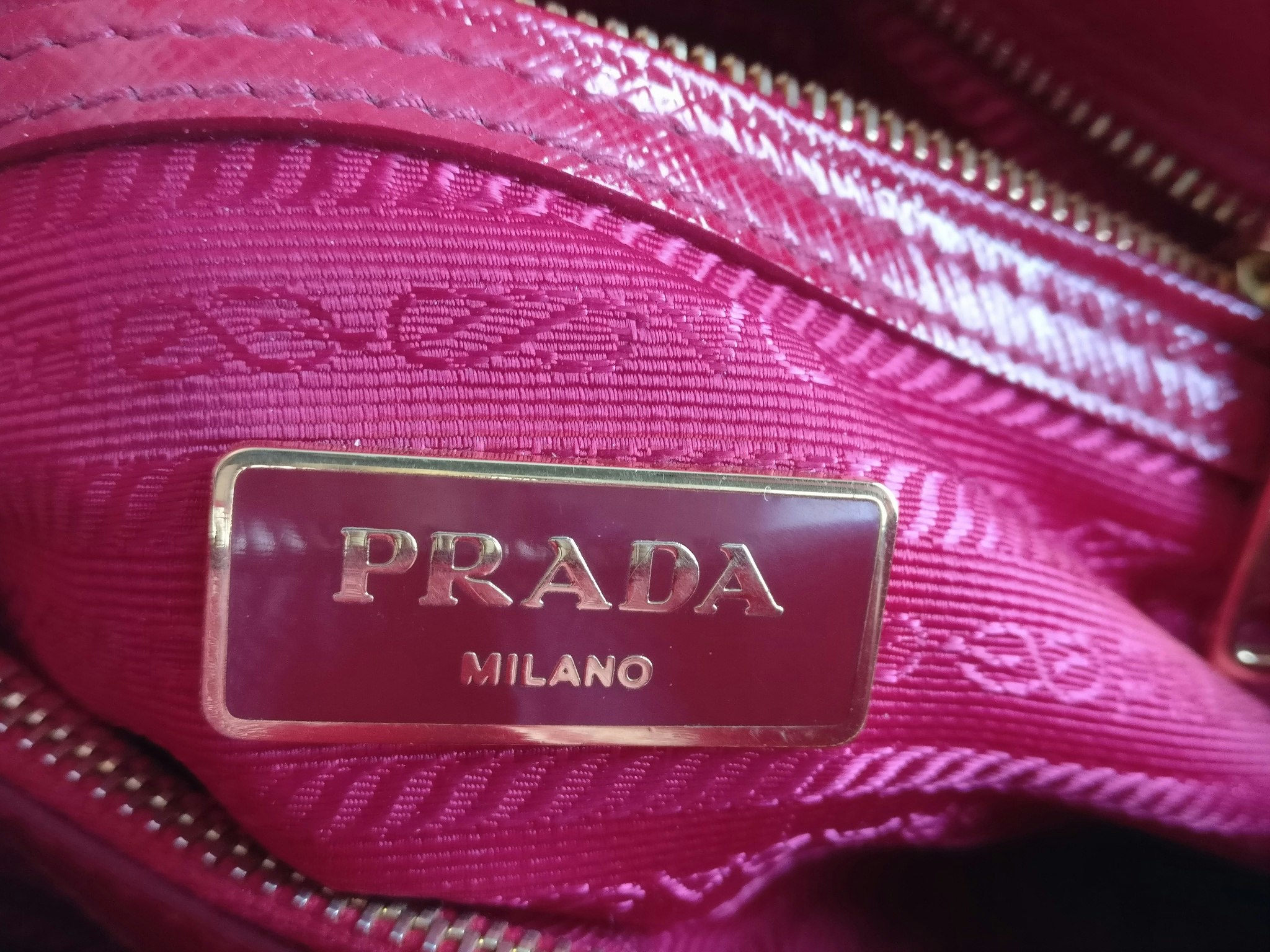 Prada Saffiano Lux Promenade Vernice Alma 25 small