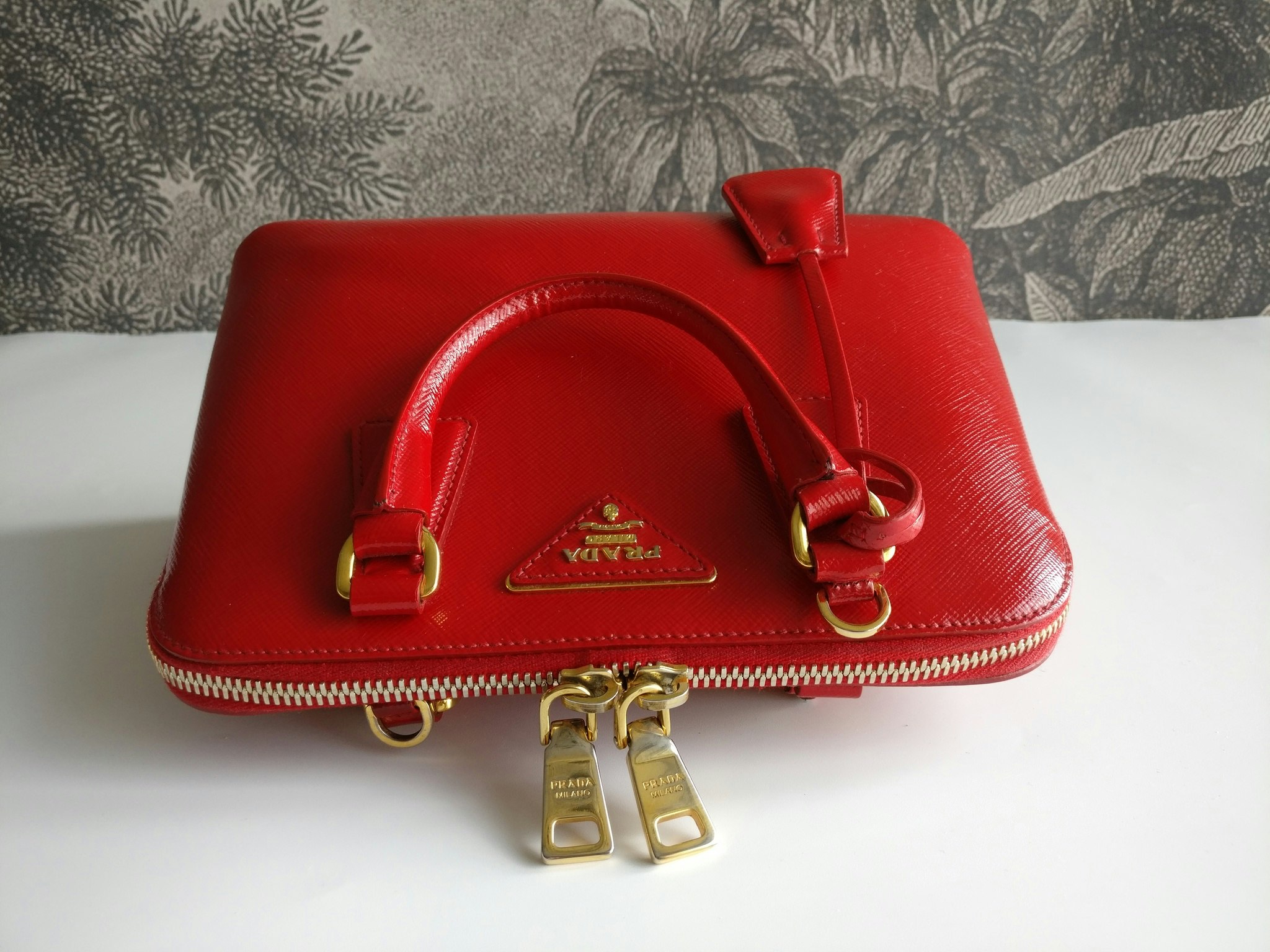 Prada Saffiano Lux Promenade Vernice Alma 25 small