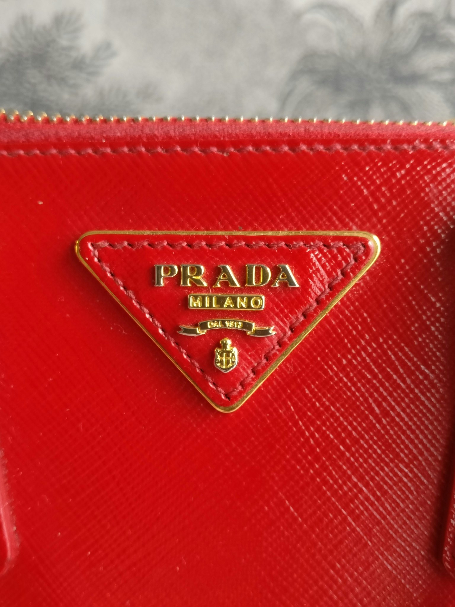 Prada Saffiano Lux Promenade Vernice Alma 25 small