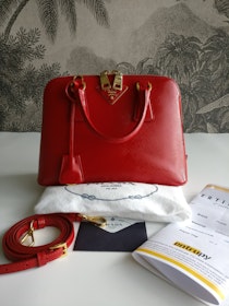 Prada Saffiano Lux Promenade Vernice Alma 25 small