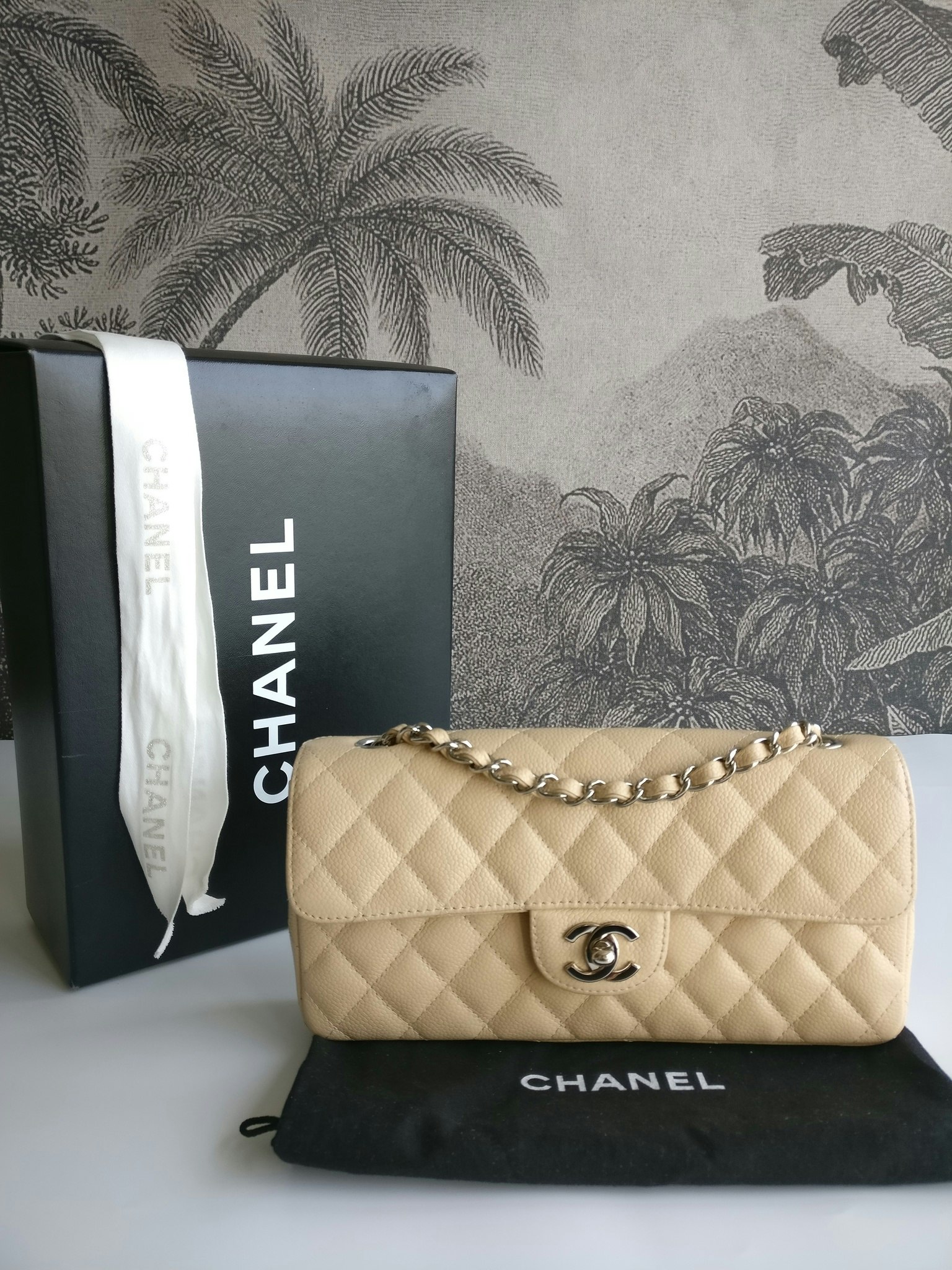 Chanel East West flap bag caviar