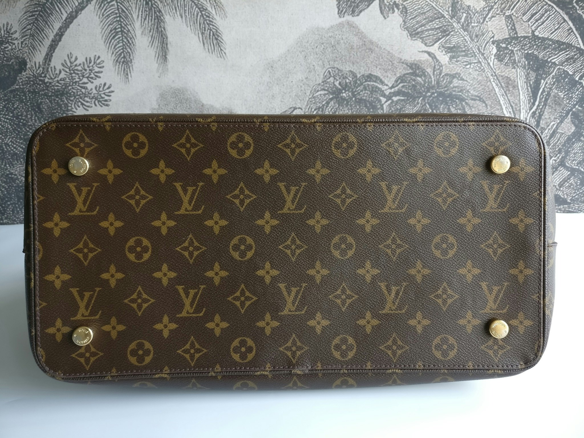 Louis Vuitton LockIt GM Reinvented