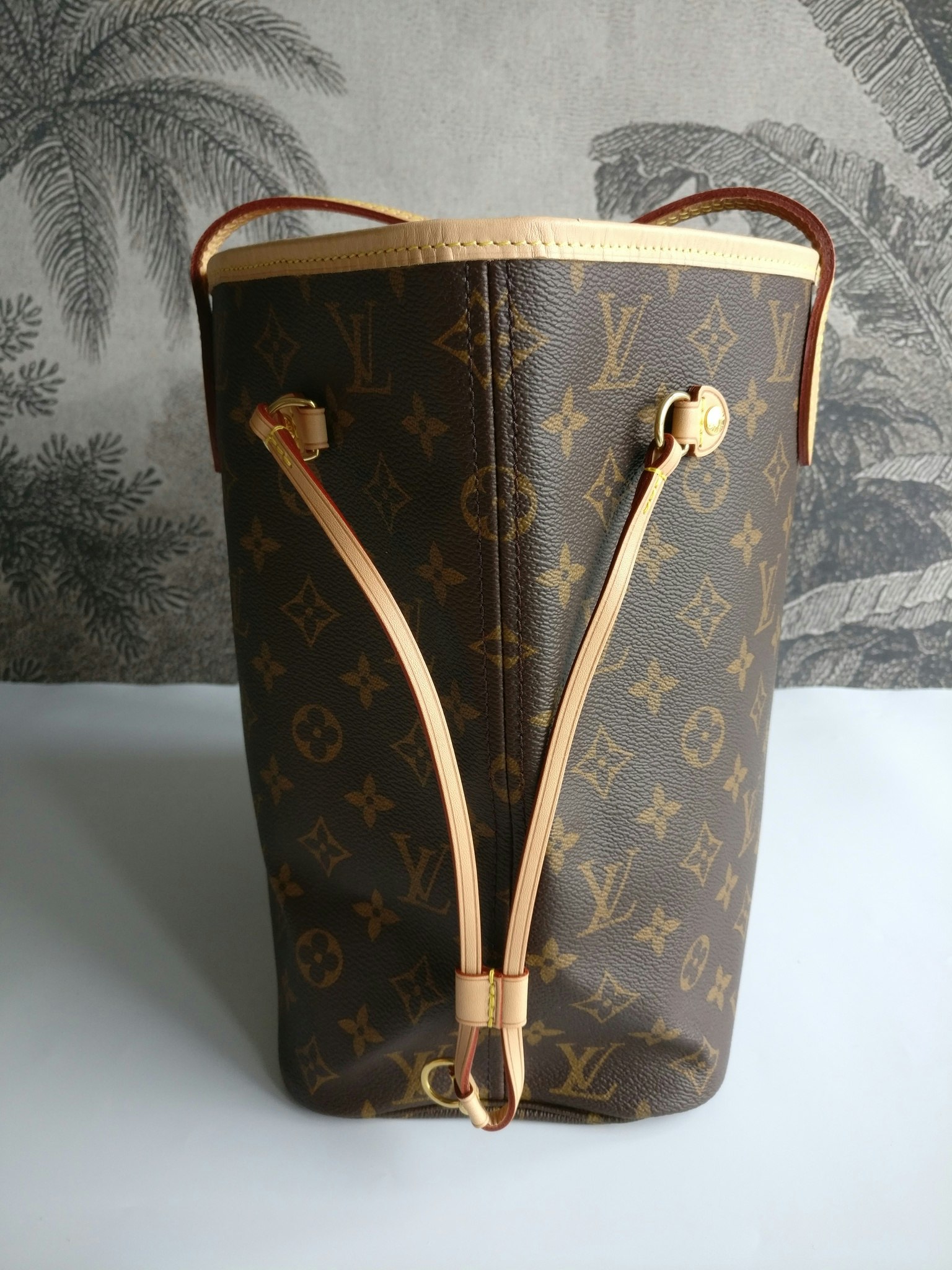 Louis Vuitton Neverfull MM