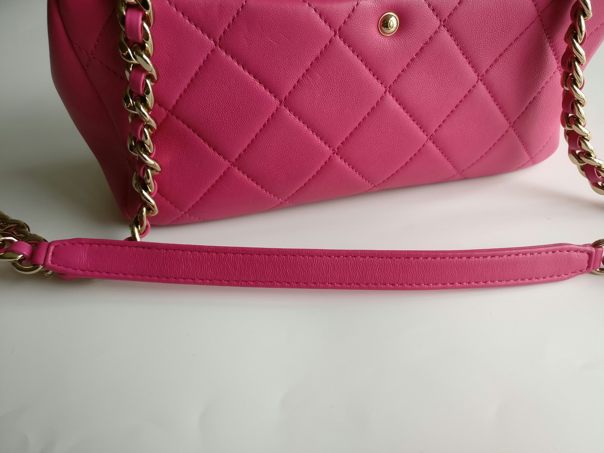 Chanel Elegant Chain Bag