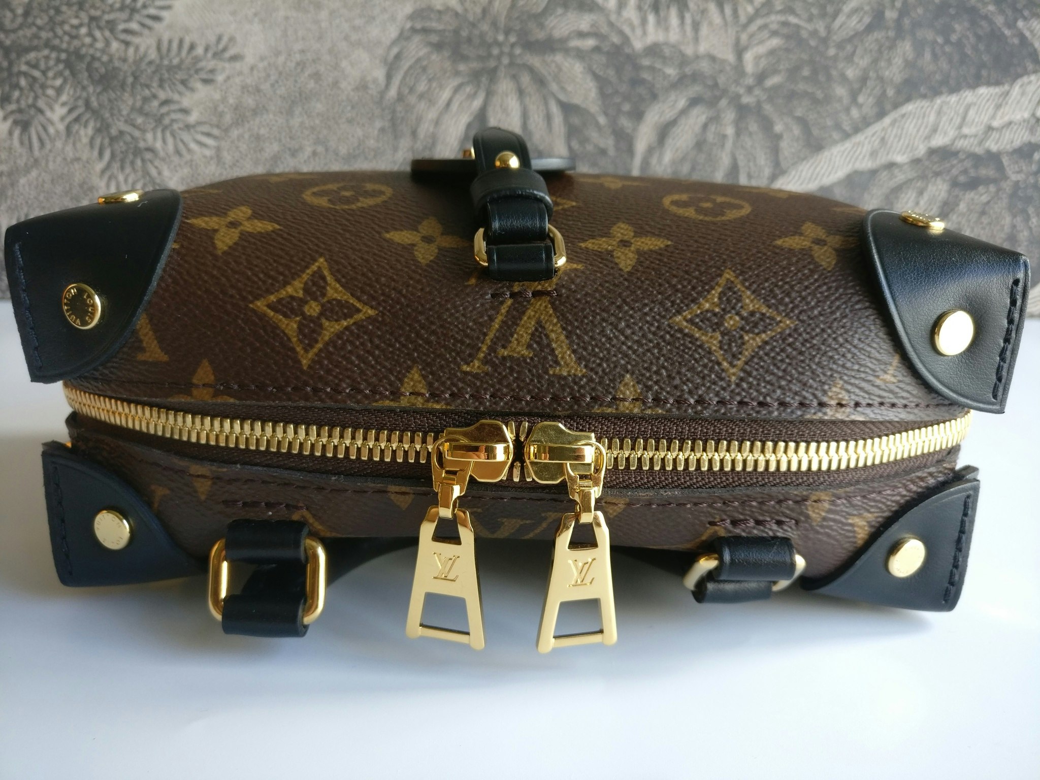 Louis Vuitton Petite Malle Souple