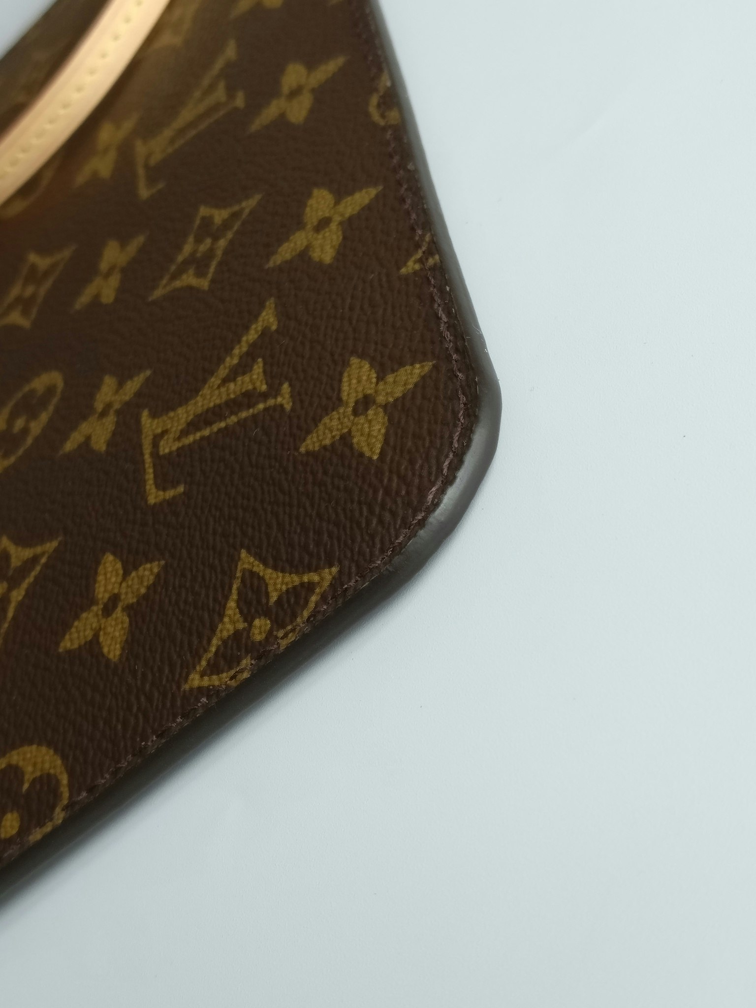 Louis Vuitton Neverfull MM pochette pivoine