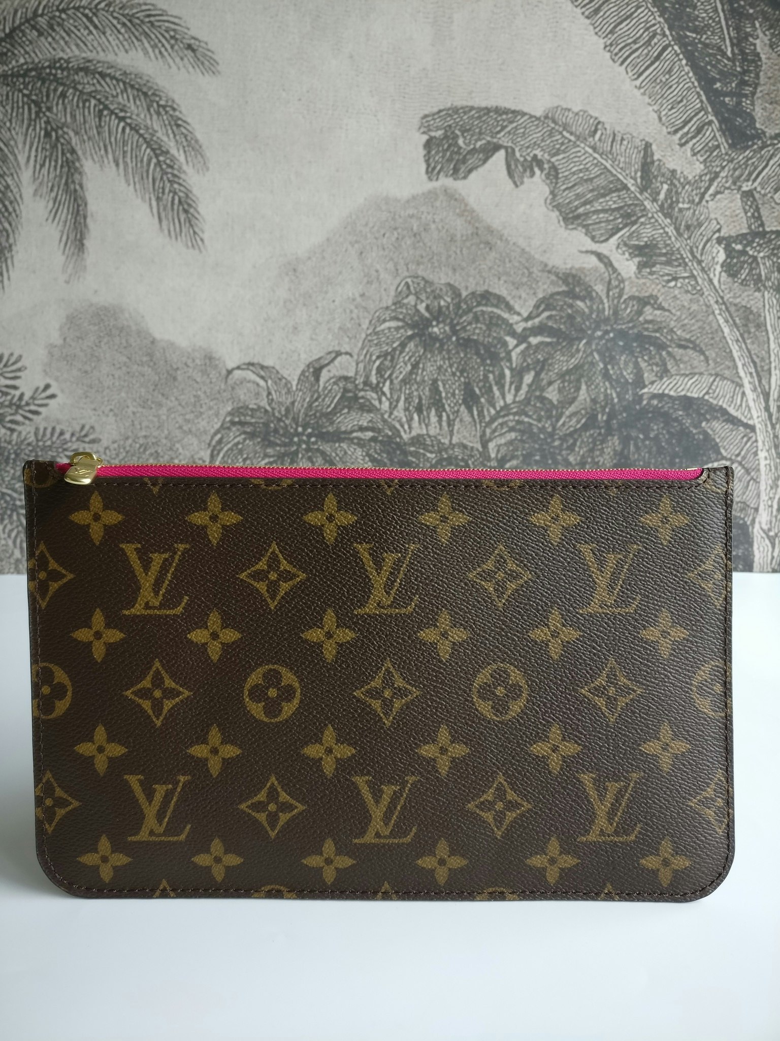 Louis Vuitton Neverfull MM pochette pivoine