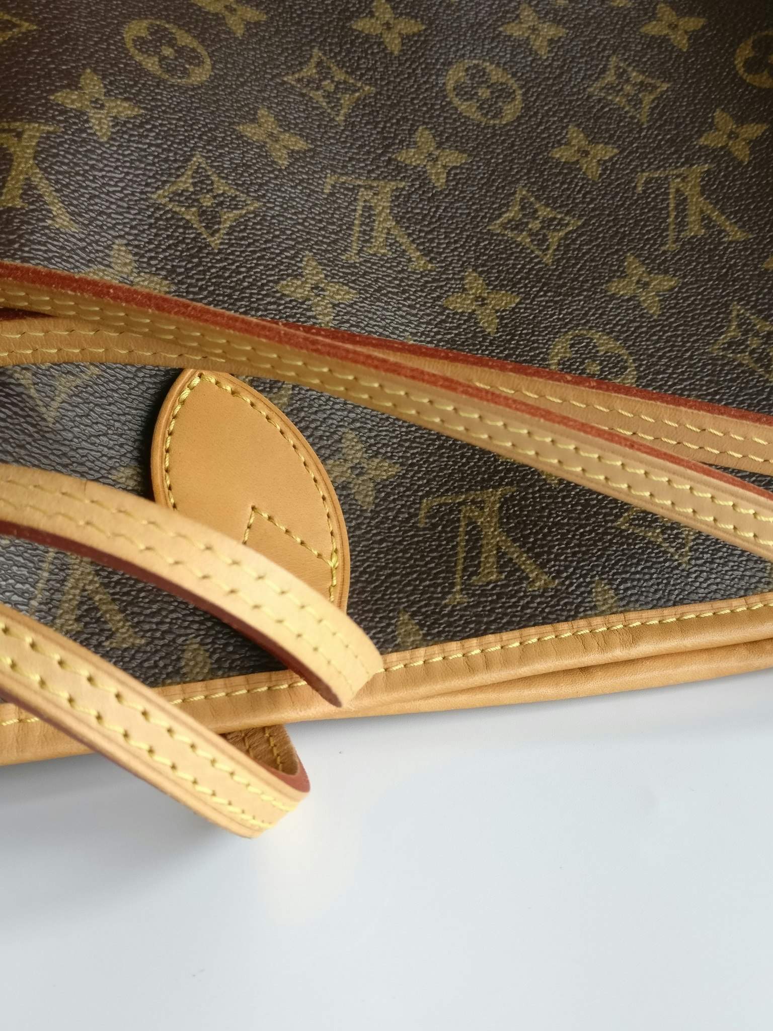 Louis Vuitton Neverfull MM mimosa limited edition