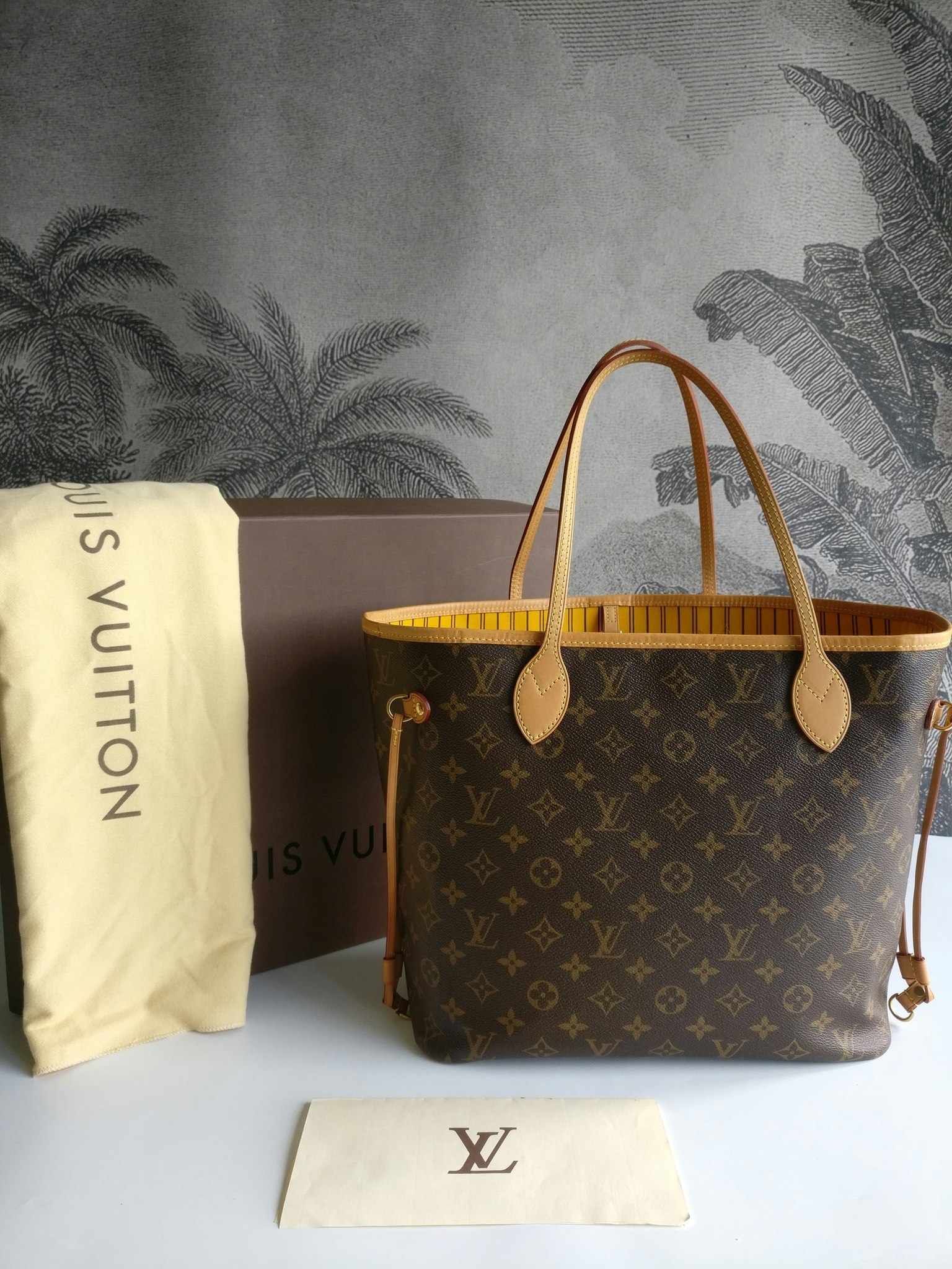 Louis Vuitton Neverfull MM mimosa limited edition