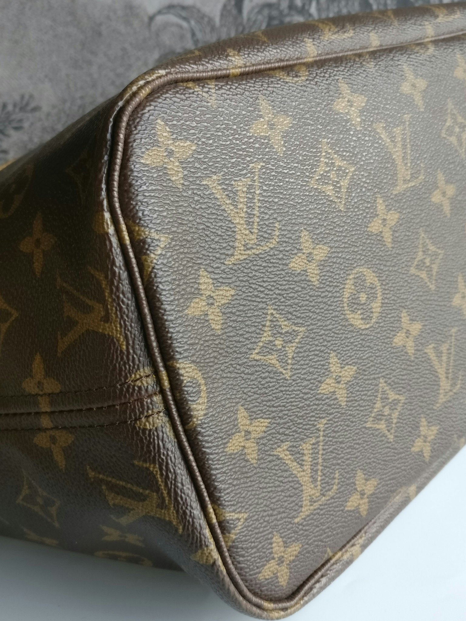 Louis Vuitton Neverfull MM mimosa limited edition