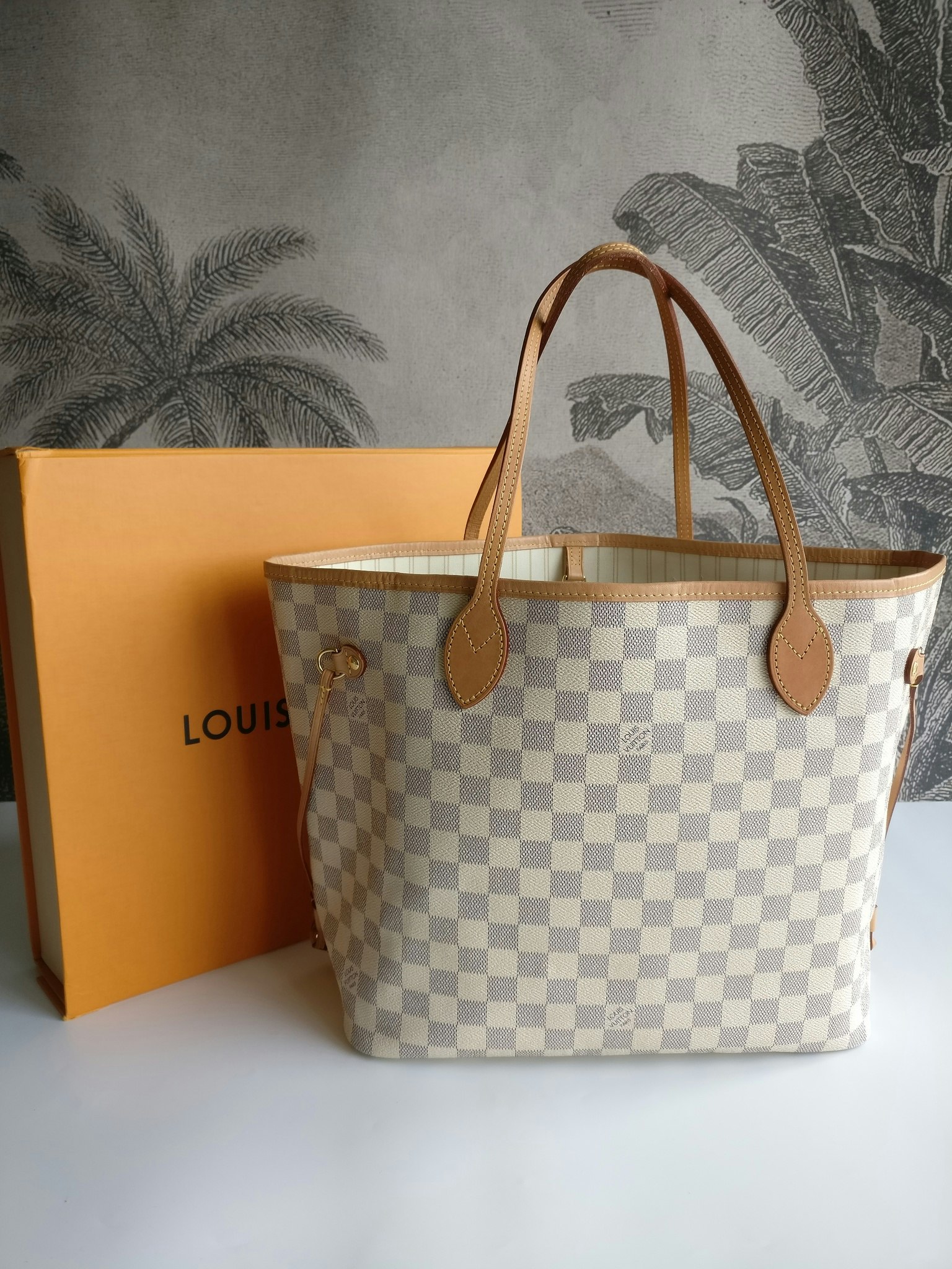 Louis Vuitton Damier Azur Canvas Neverfull MM Beige - A World Of Goods For  You, LLC