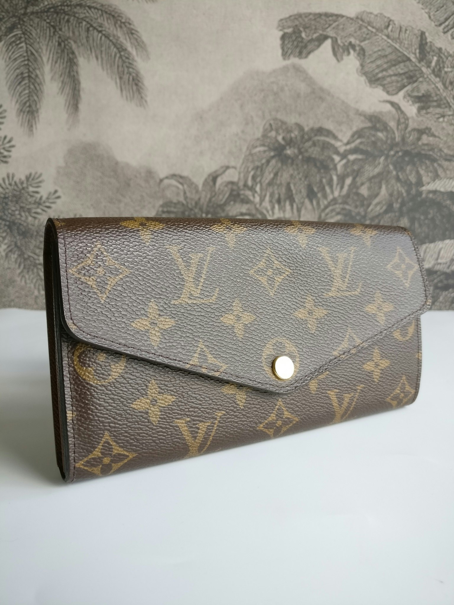 Louis Vuitton Sarah Wallet