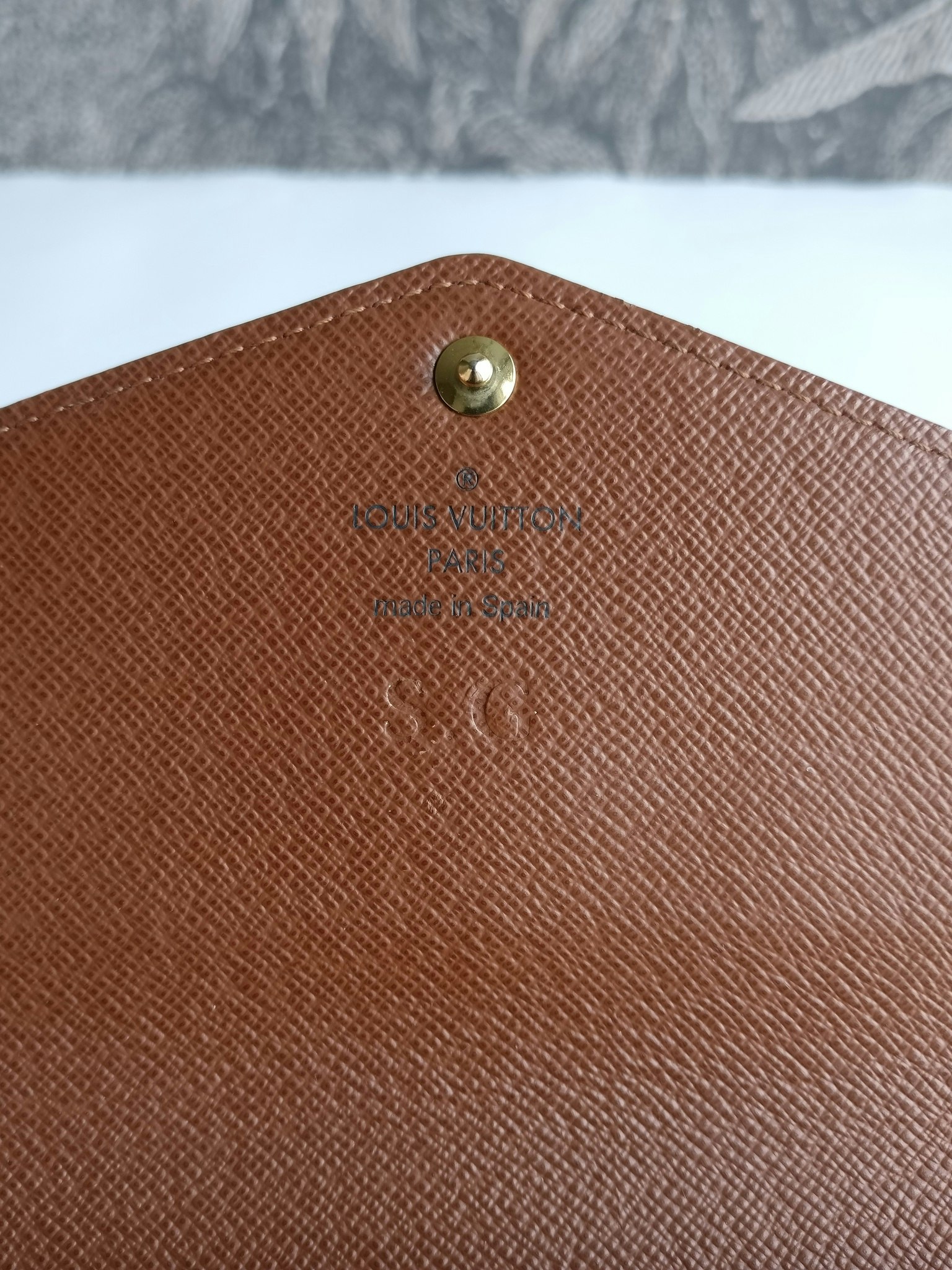 Louis Vuitton Sarah Wallet