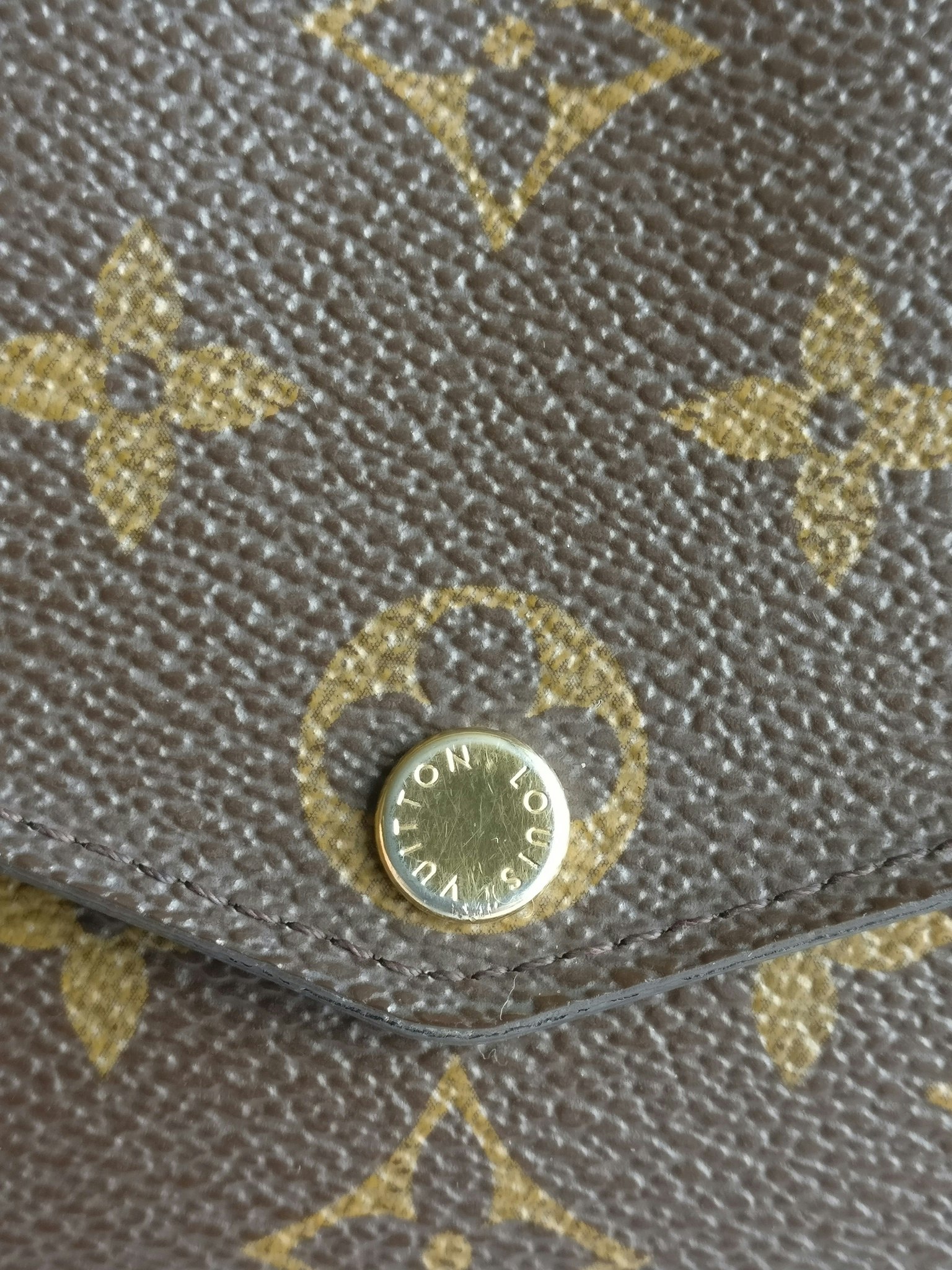 Louis Vuitton Sarah Wallet