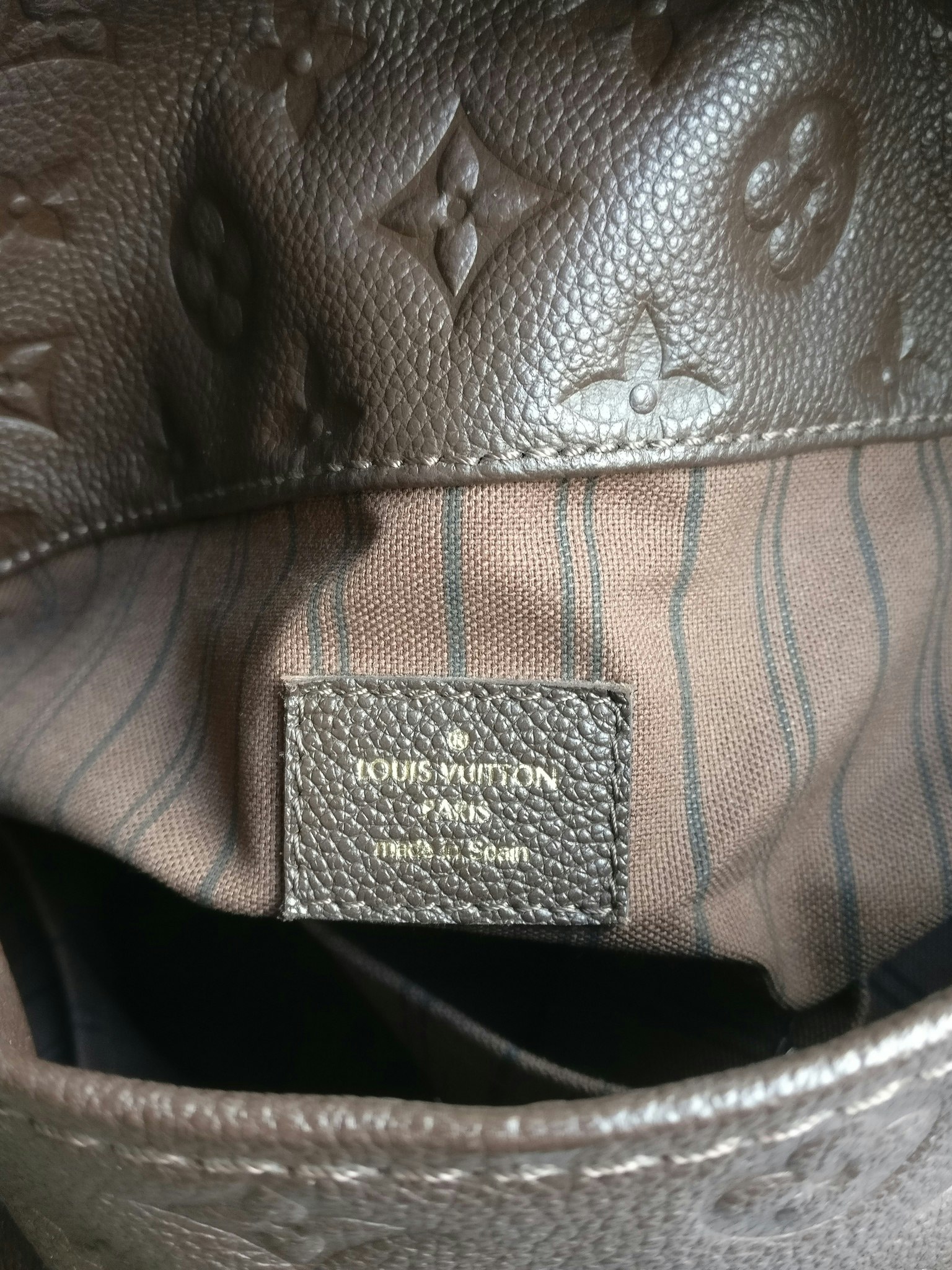 Louis Vuitton Black Monogram Empreinte Leather Artsy MM Bag - Yoogi's Closet