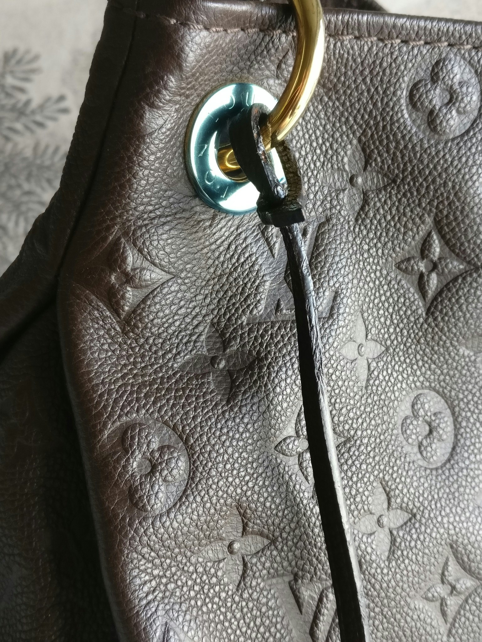 Louis Vuitton Artsy MM empreinte