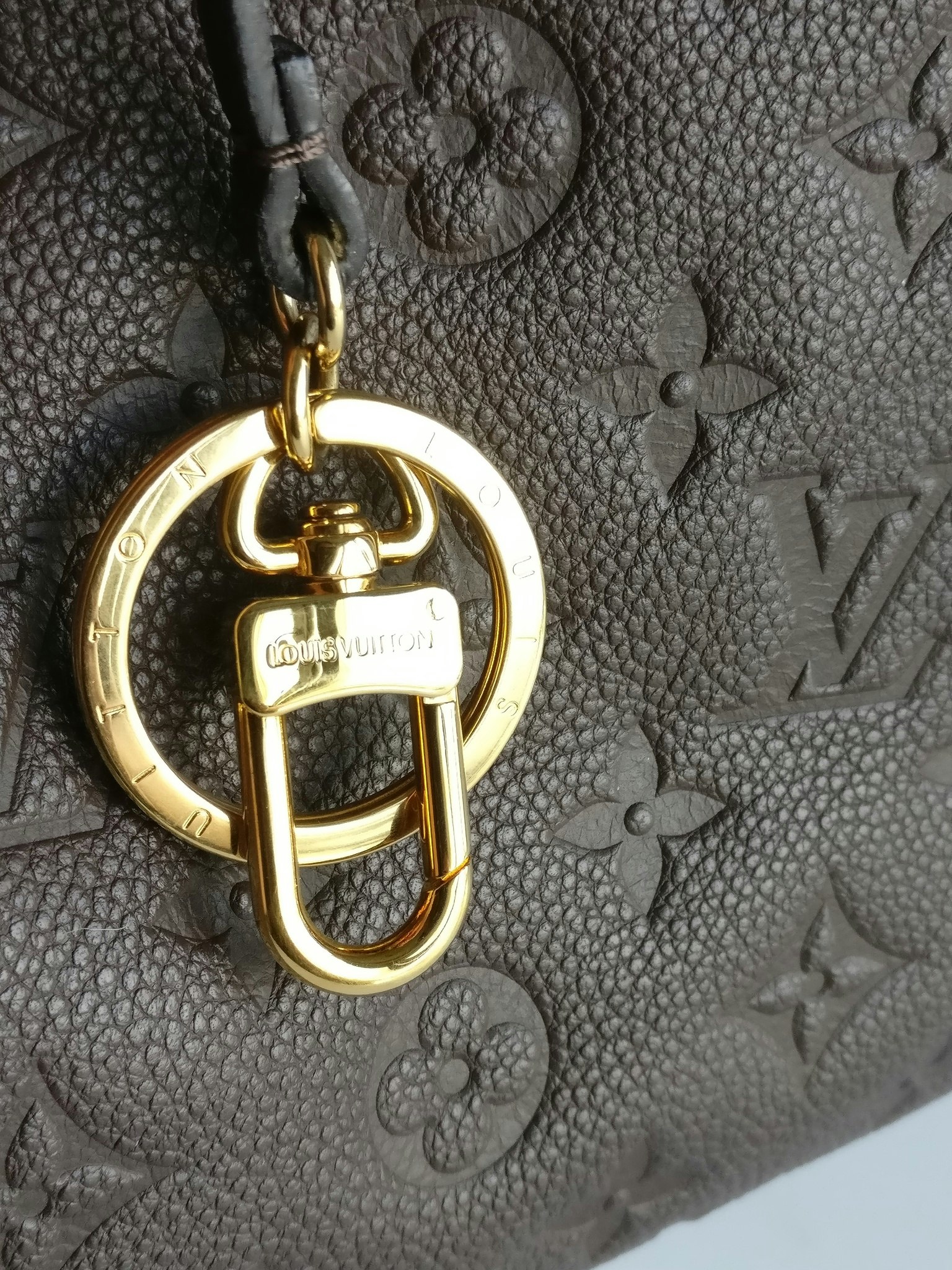 Louis Vuitton Artsy MM in Black Monogram Empreinte Leather — ShopThing