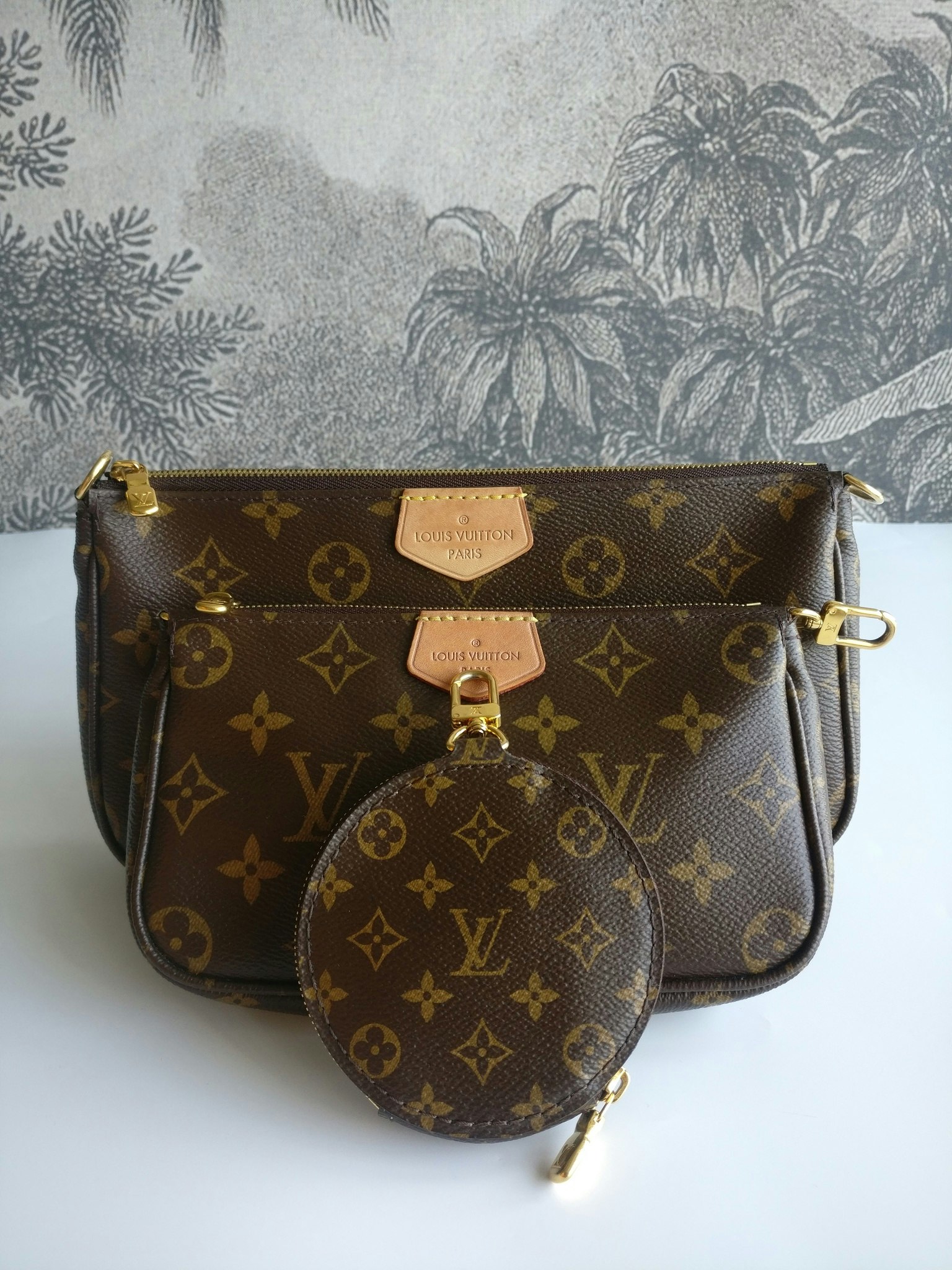 Louis Vuitton Multi Pochette Accessoires Bandouliere Shoulder Strap Canvas with Monogram Canvas Brown