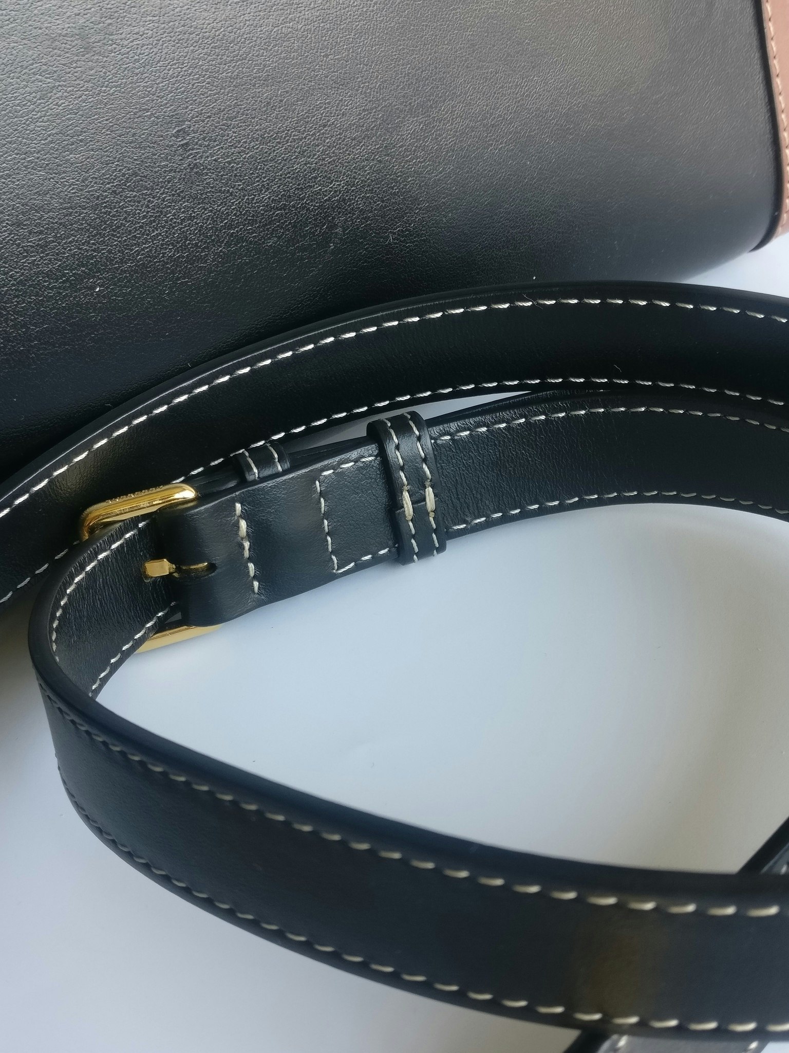 Burberry Medium Vintage Check Title tote