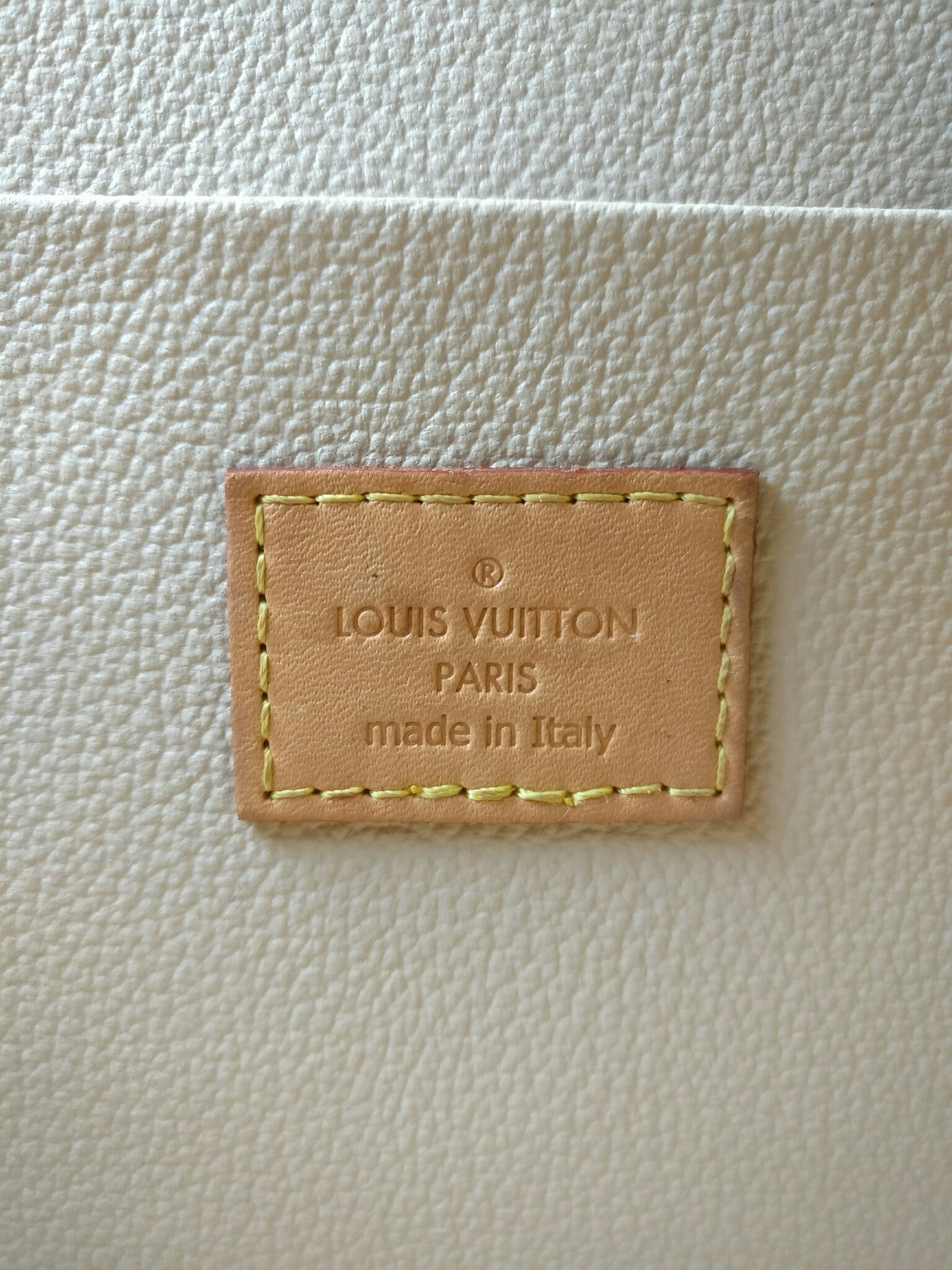 Louis Vuitton Nice BB toiletry