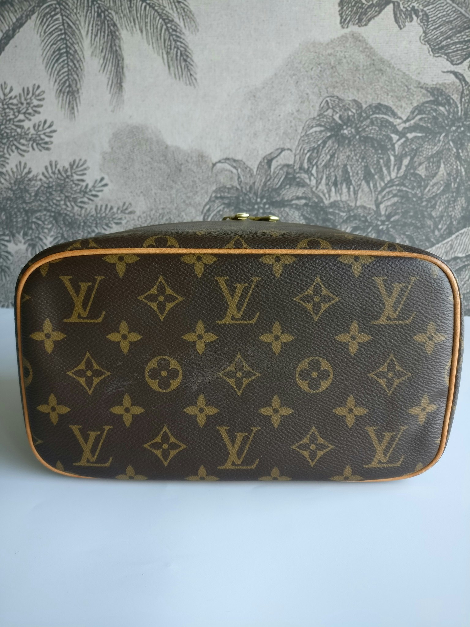 M80357 Louis Vuitton Nice BB Toiletries Bag