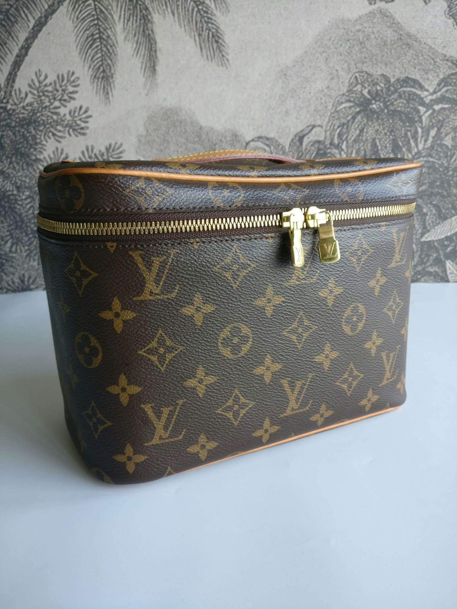 Louis Vuitton Nice BB toiletry