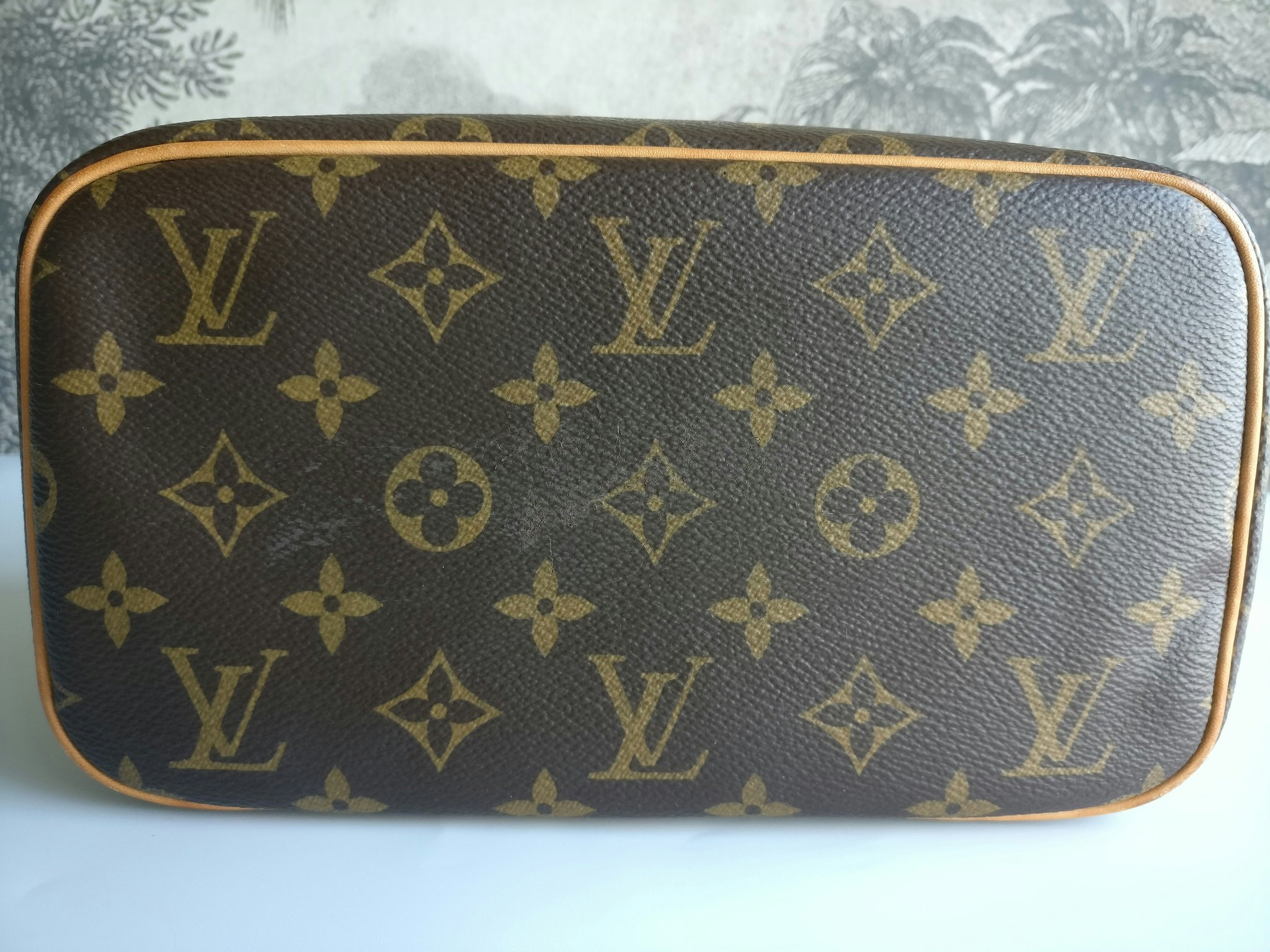 Louis Vuitton Nice BB toiletry