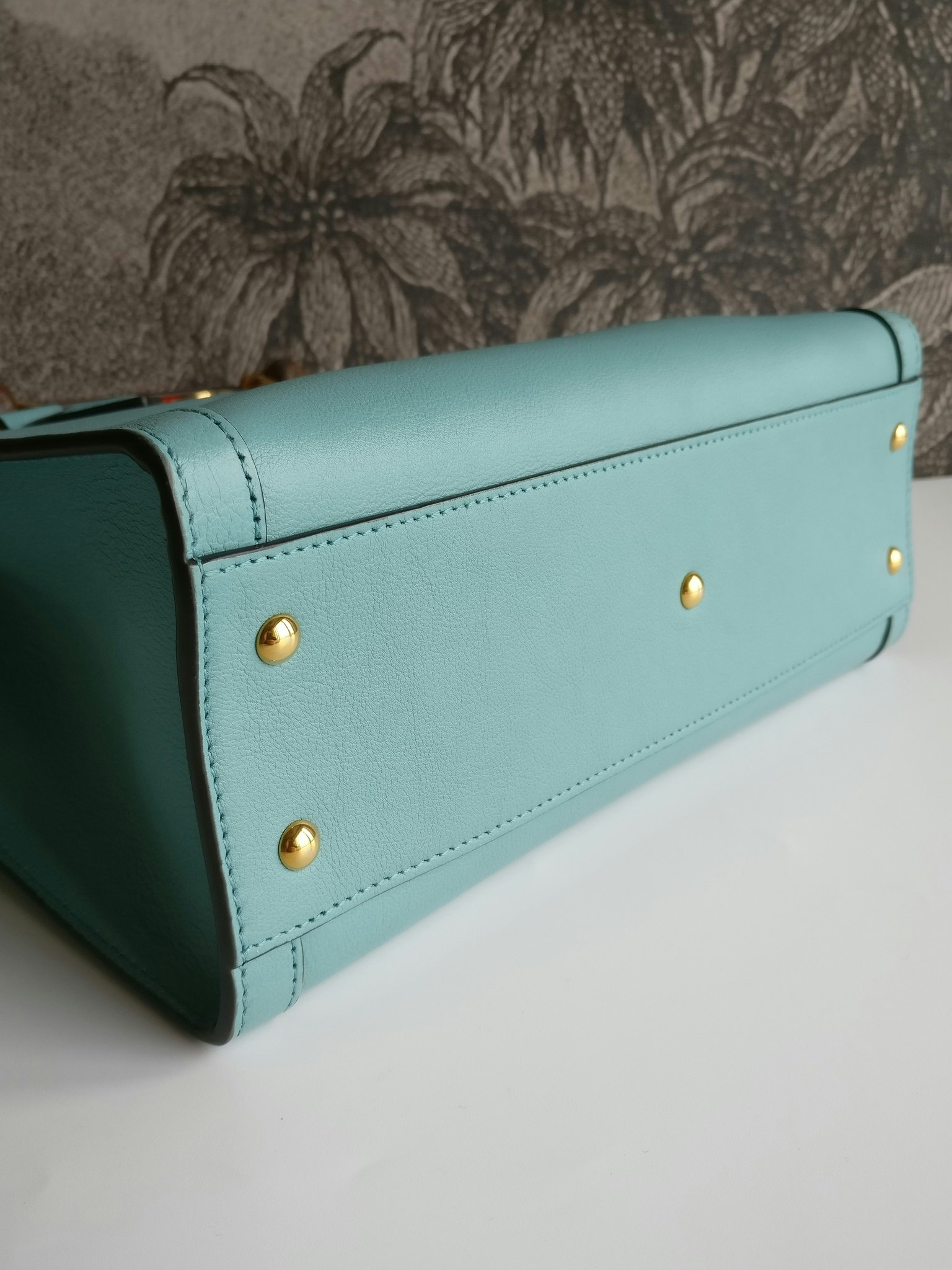Gucci Diana Small