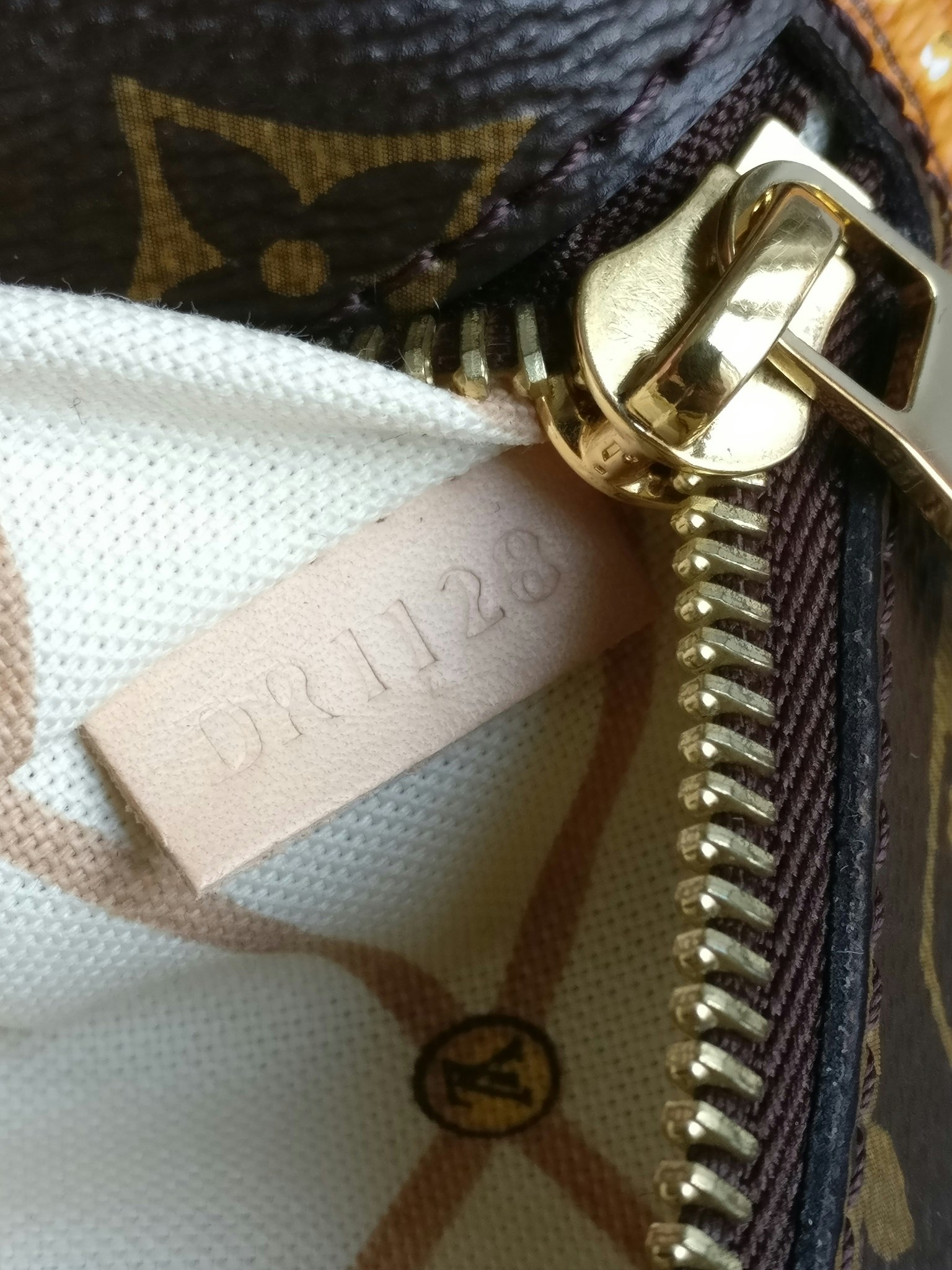 Authenticated Used Louis Vuitton Monogram Pochette Metis Summer Trunk  Limited M43628 Shoulder Bag 0238 LOUIS VUITTON 