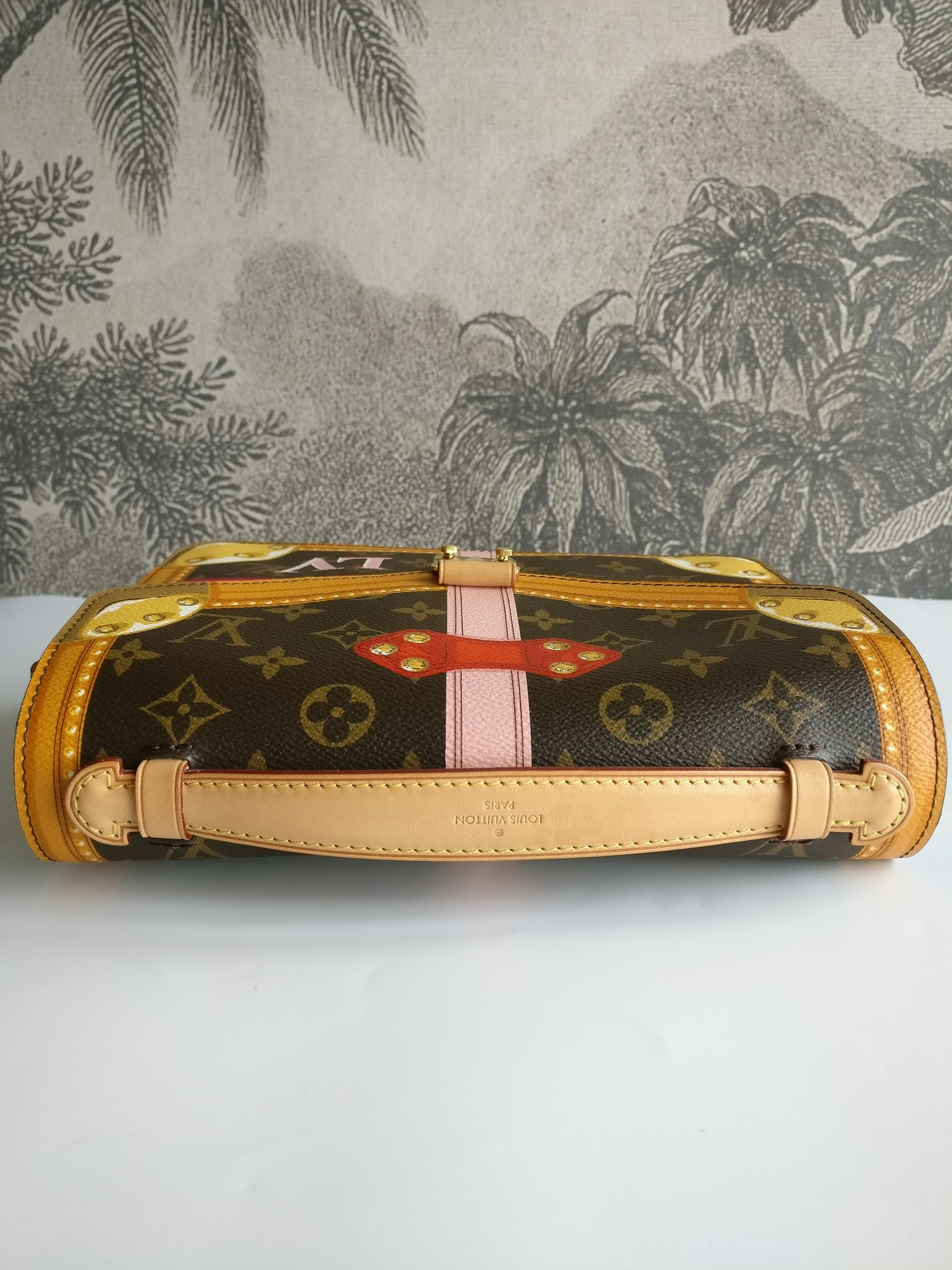 Louis Vuitton Pochette Metis Summer Trunks limited edition