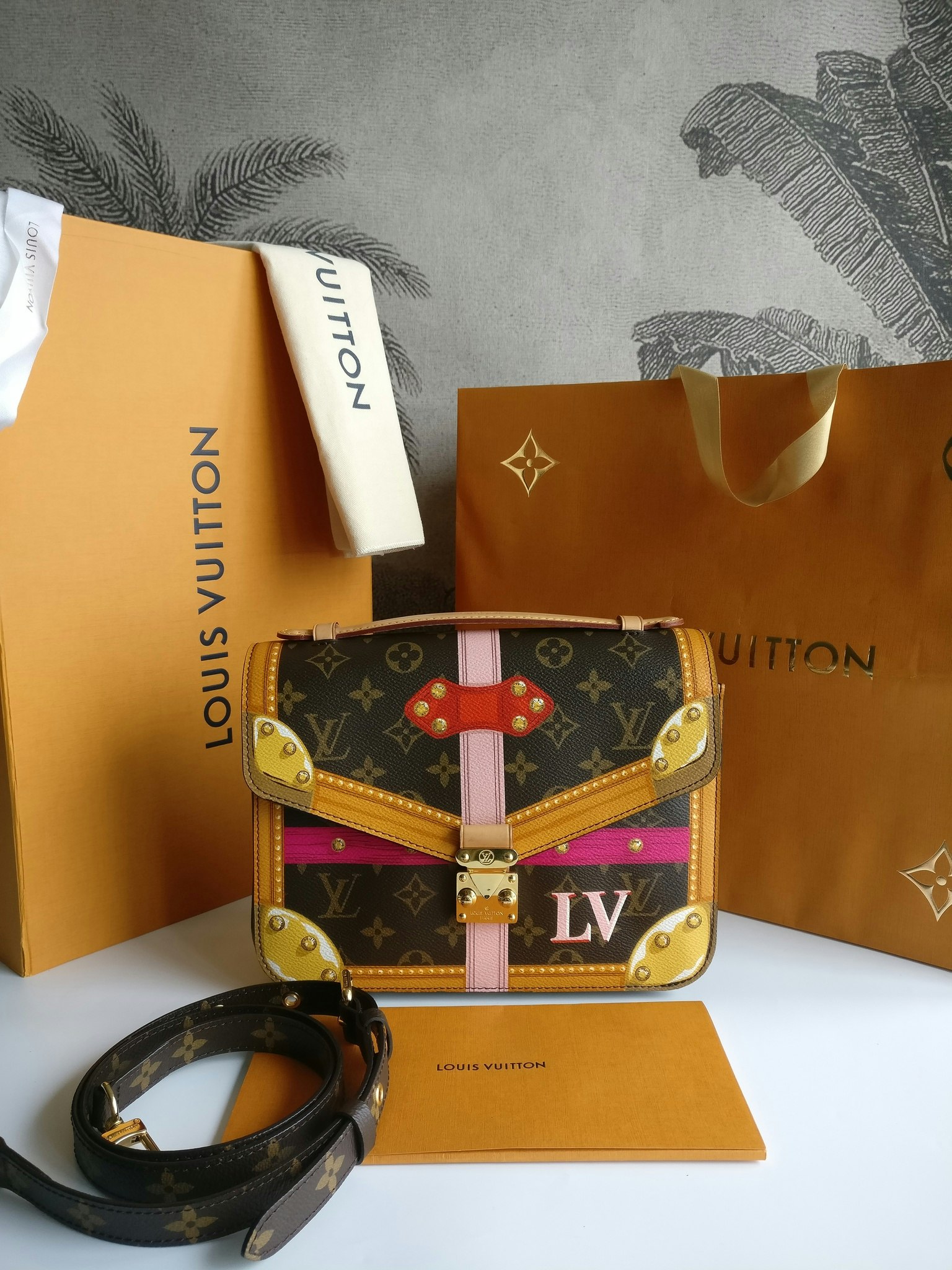 Louis Vuitton Pochette Metis Summer Trunks limited edition