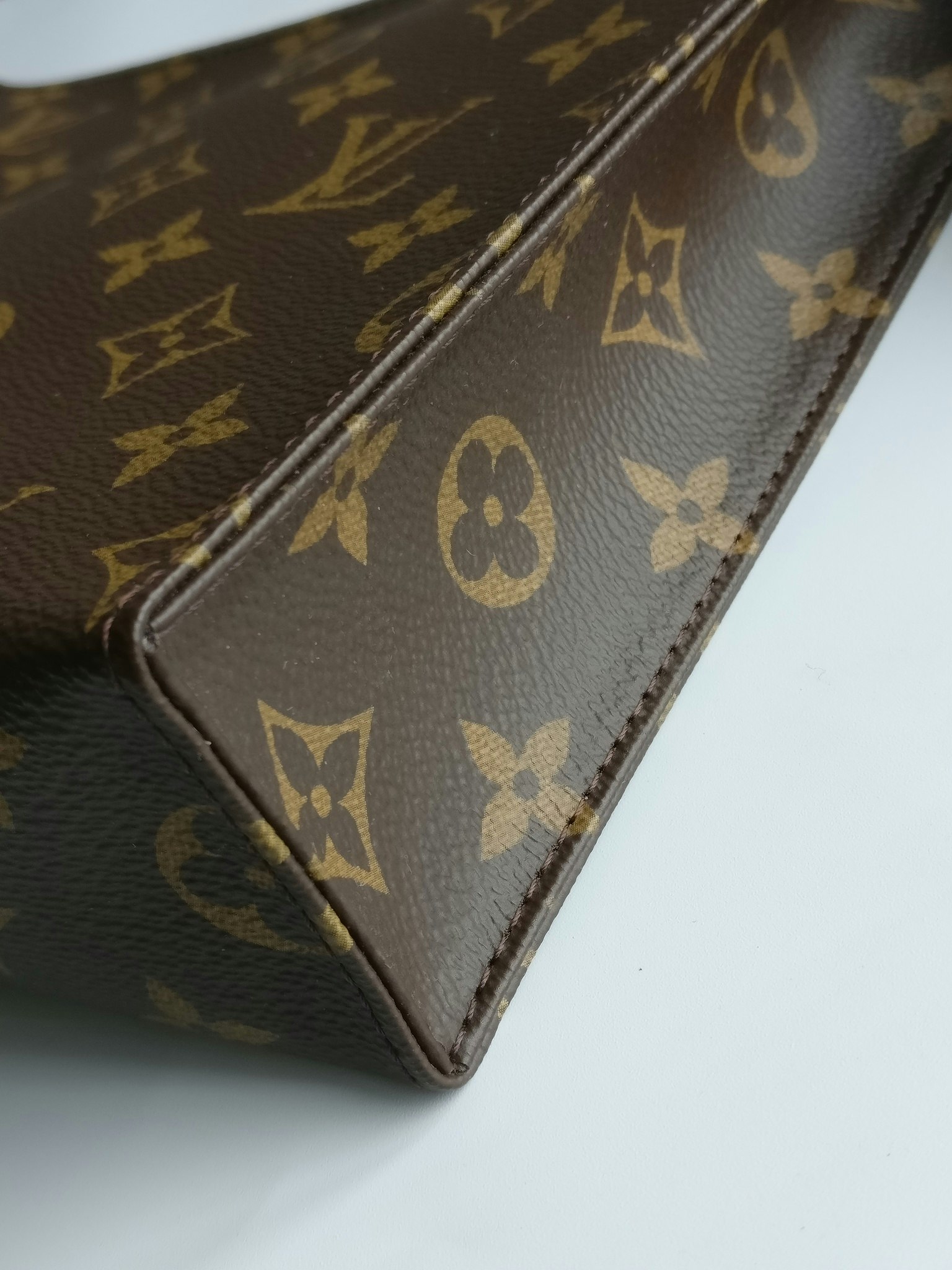 Louis Vuitton Toiletry Pouch 26