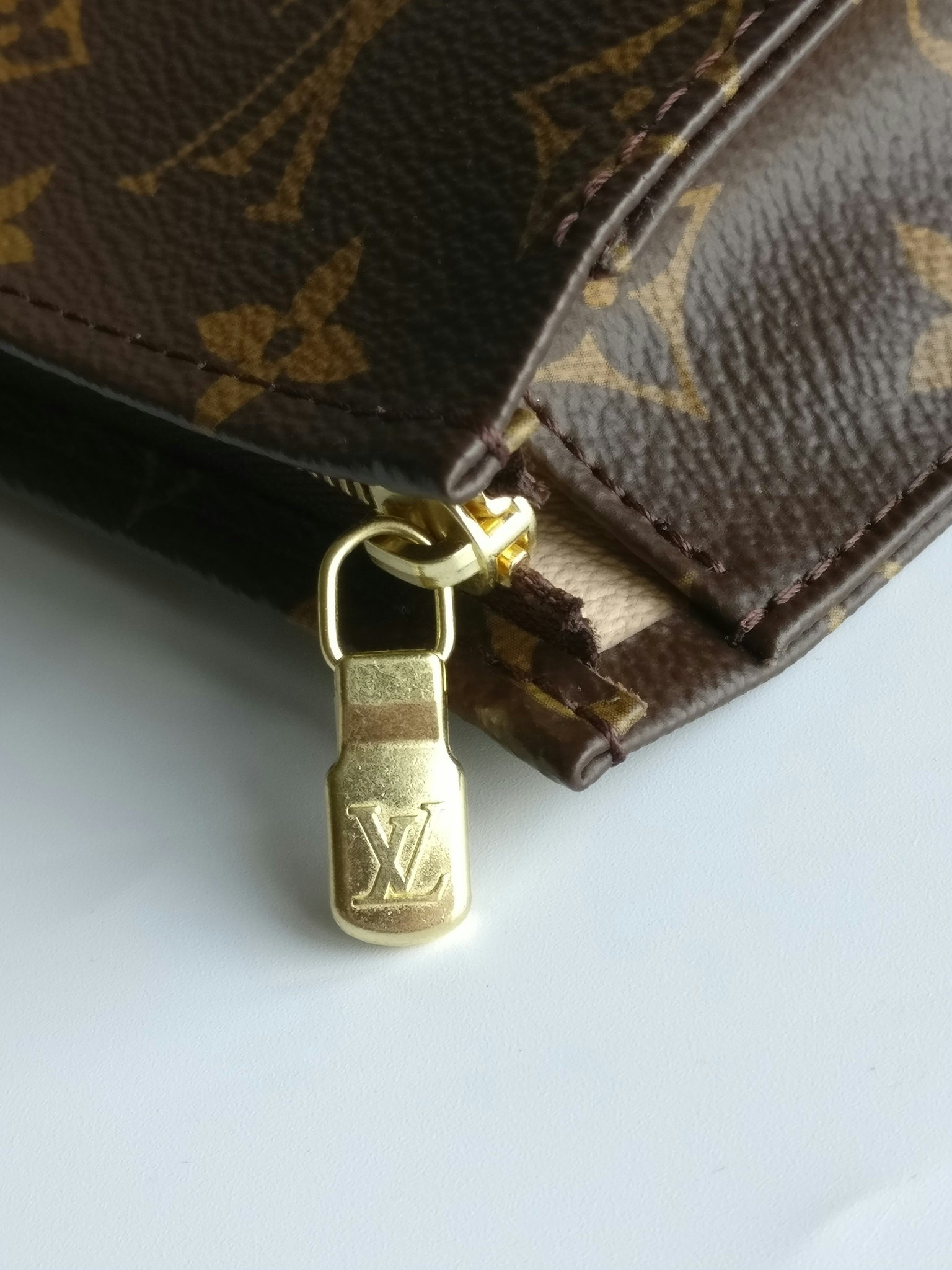 Louis Vuitton Toiletry Pouch 26