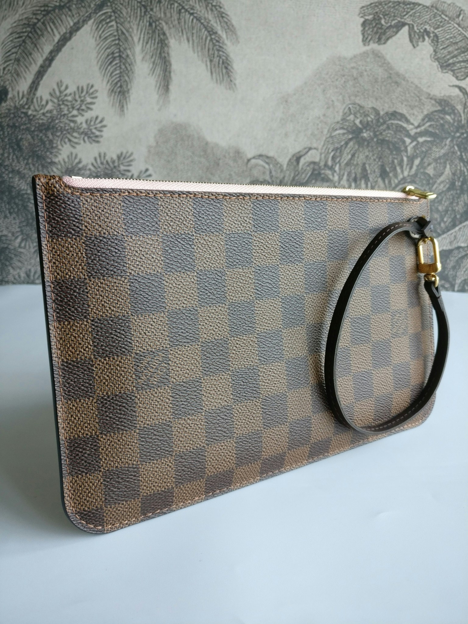 Louis Vuitton Neverfull MM Pouch damier ebene rose ballerine