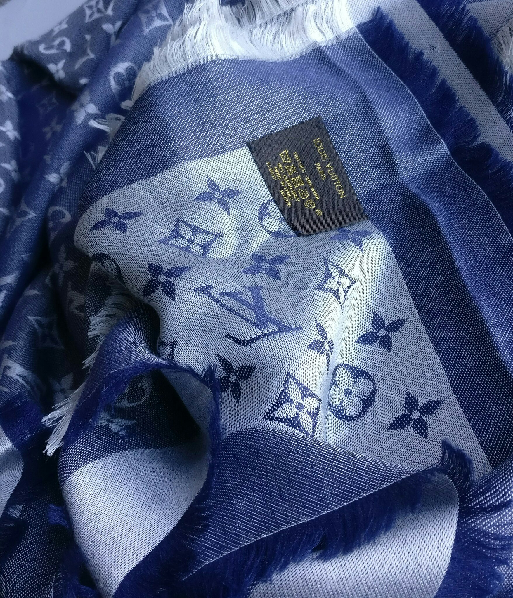 MONOGRAM DENIM SHAWL BLUE (M71376)