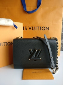 Louis Vuitton Twist MM GHW