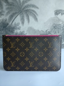 Louis Vuitton Neverfull MM pochette