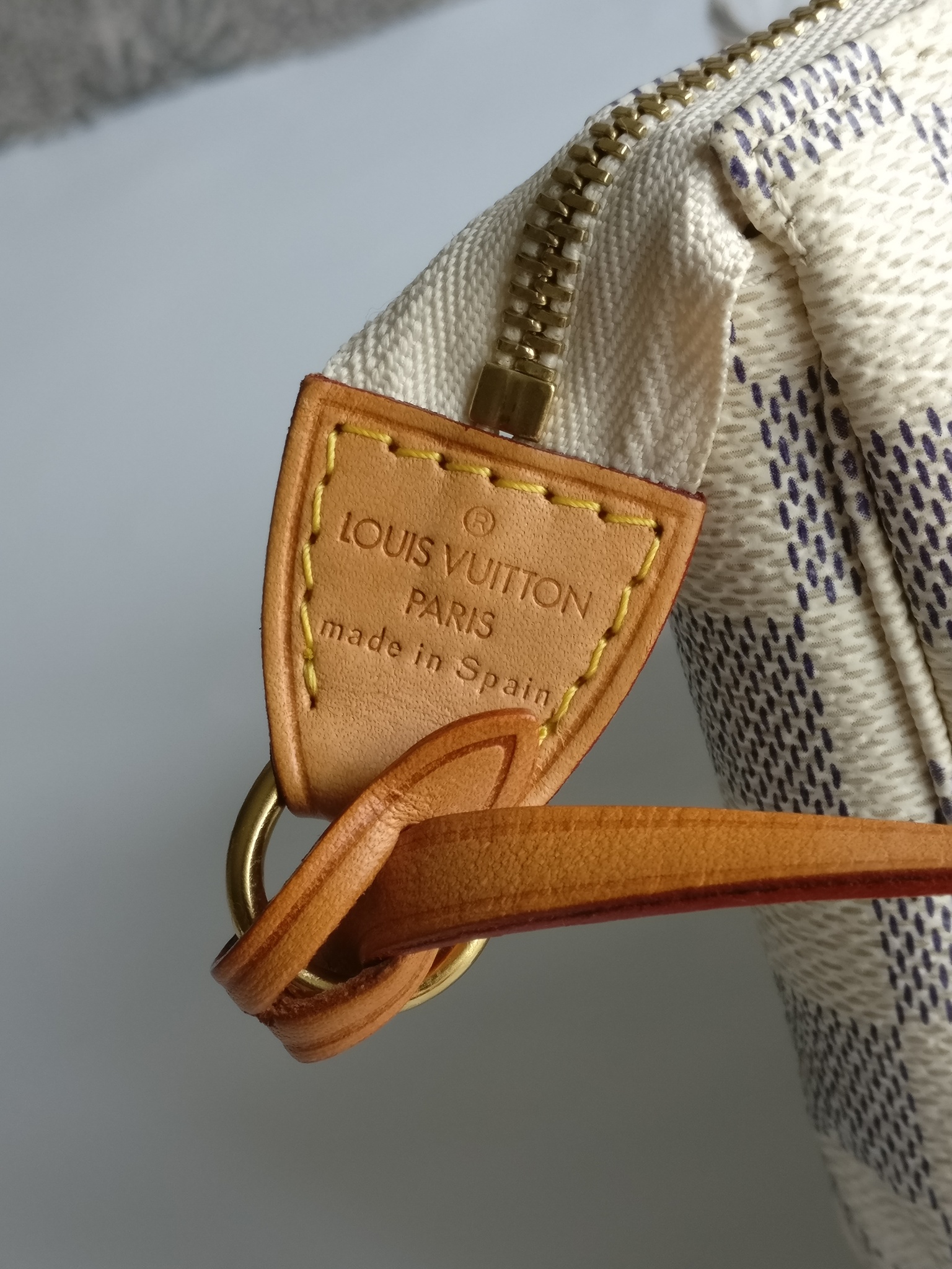 Louis Vuitton Pochette Accessoires damier azur