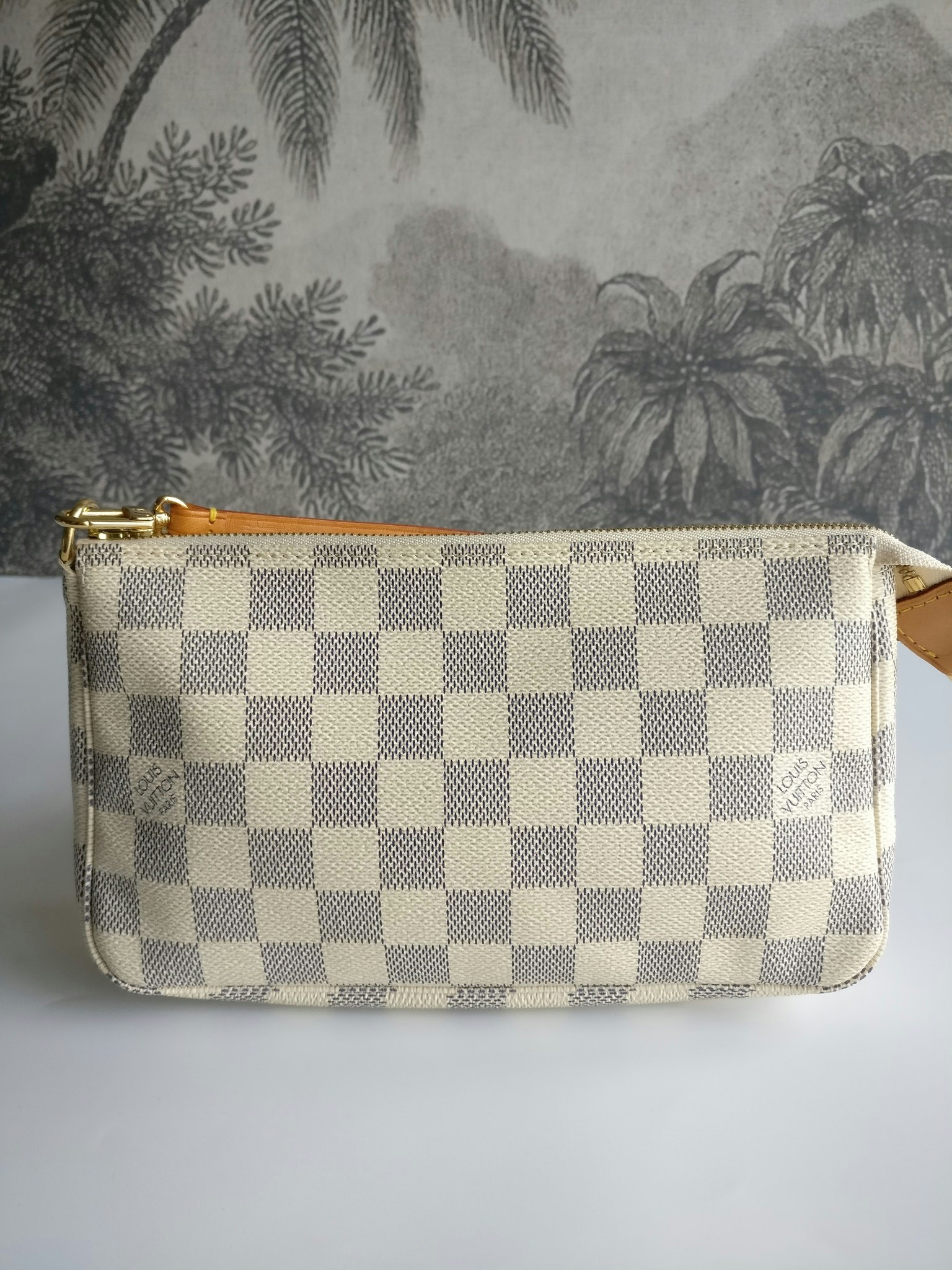 Louis Vuitton Pochette Accessoires damier azur