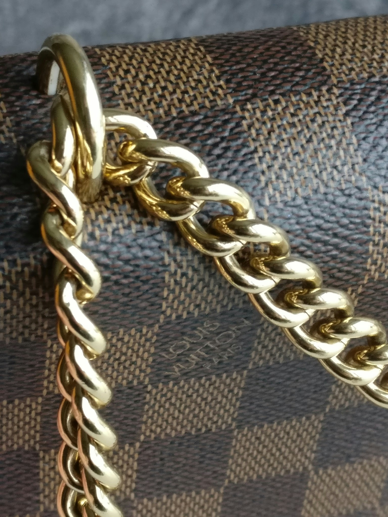 Louis Vuitton Caissa Clutch damier ebene