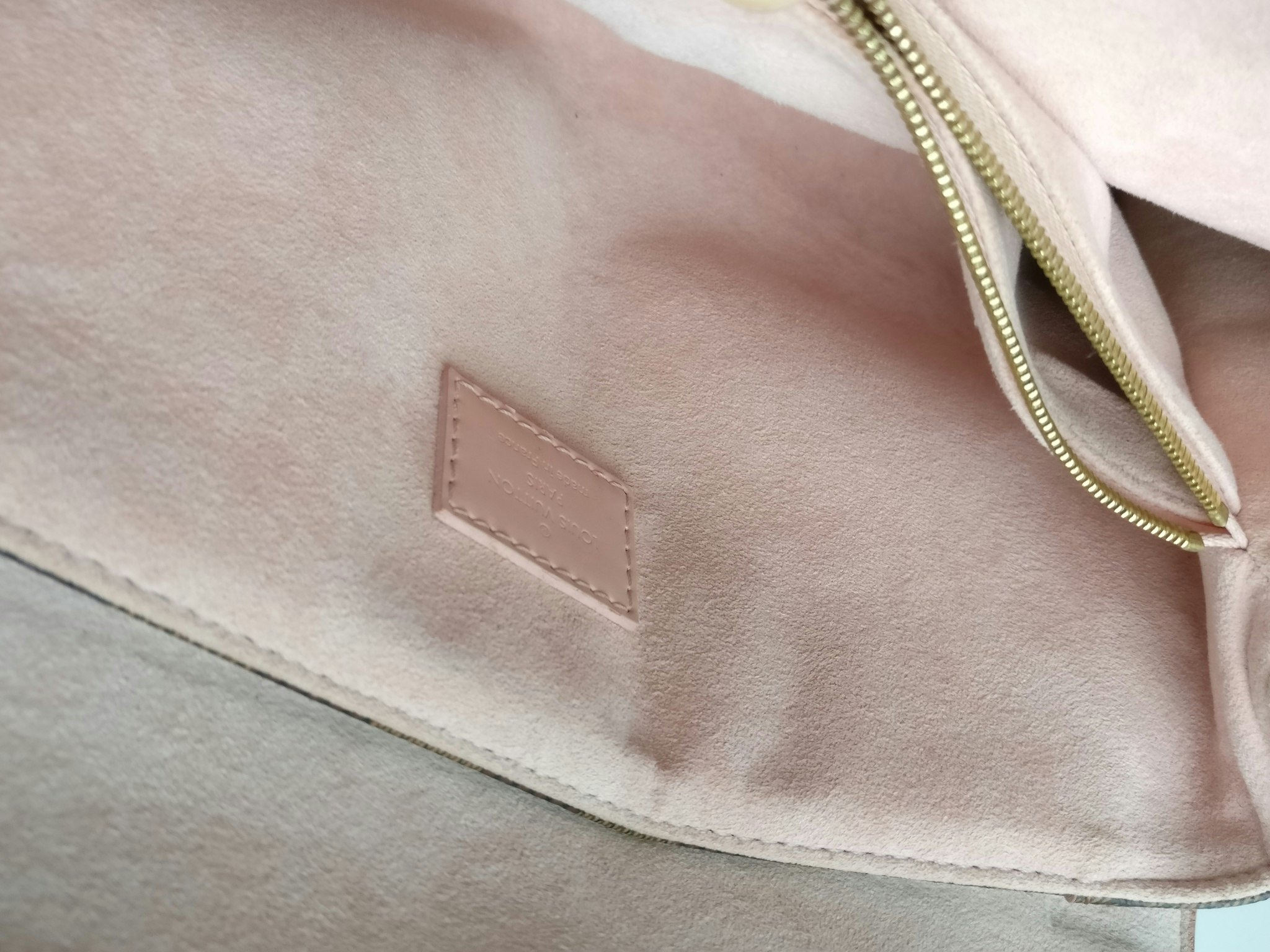 Louis Vuitton Caissa Clutch damier ebene