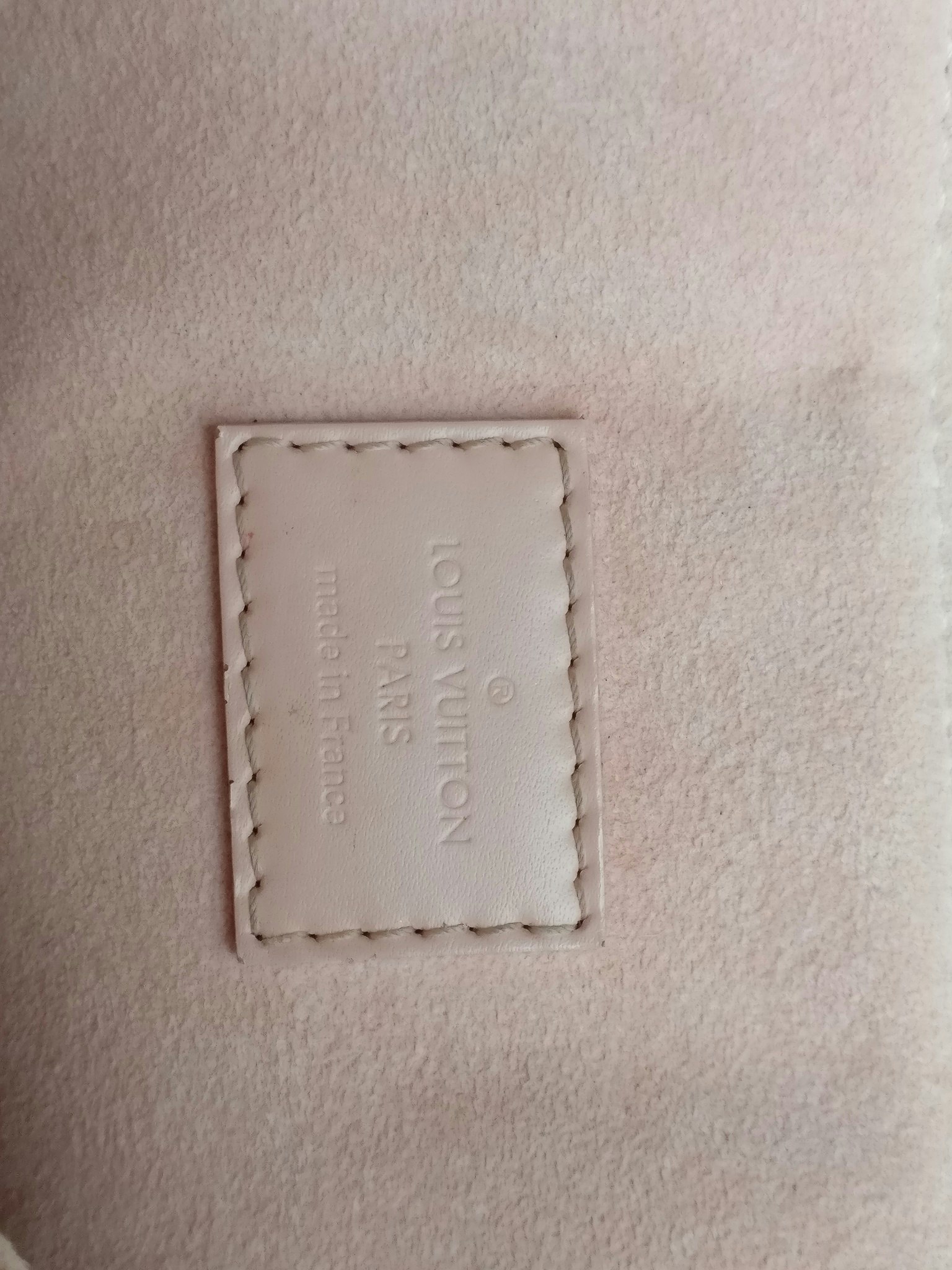 Louis Vuitton Caissa Clutch damier ebene