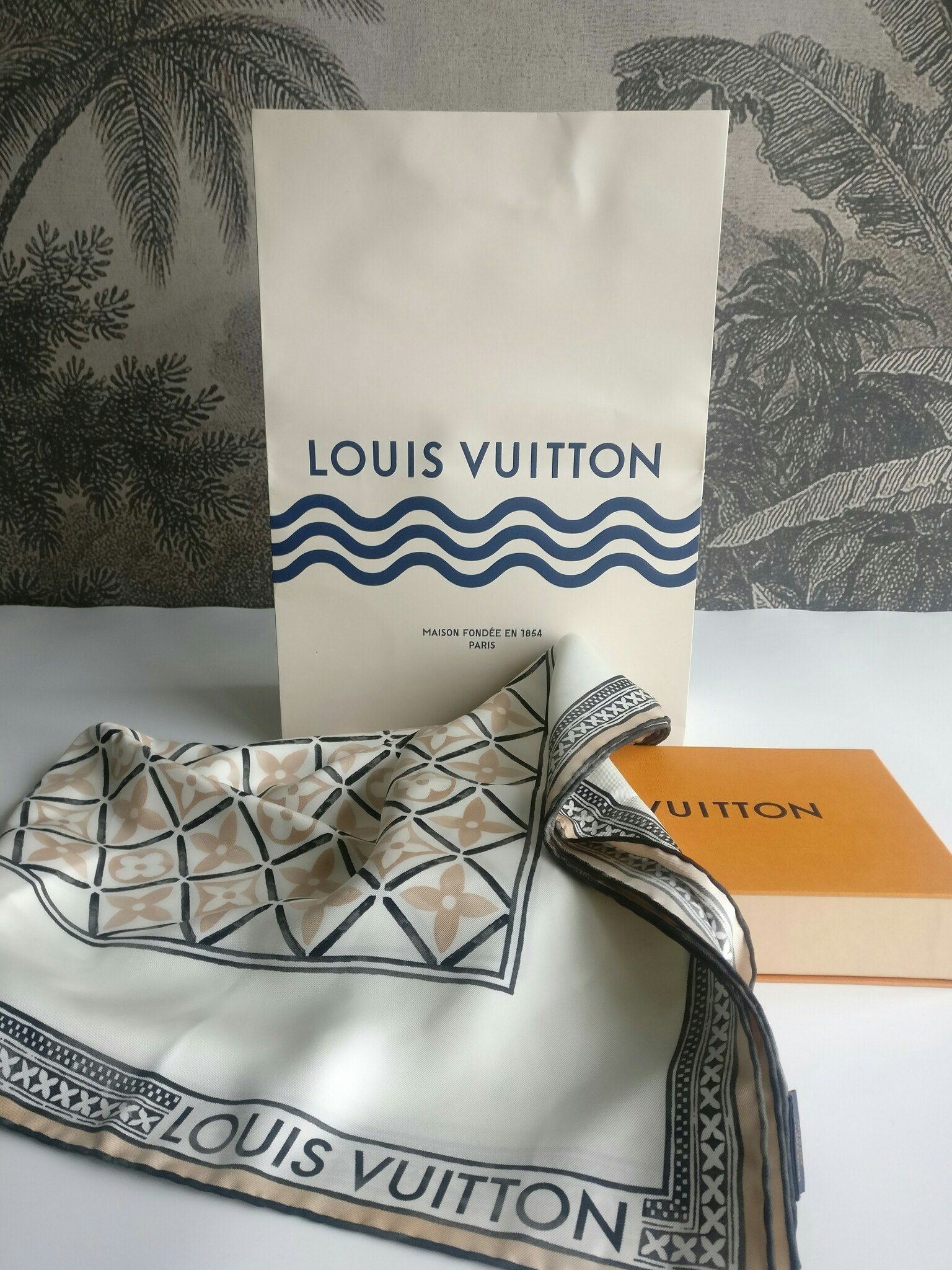 Louis Vuitton Monogram Flower Tile Square 90 Blue Silk