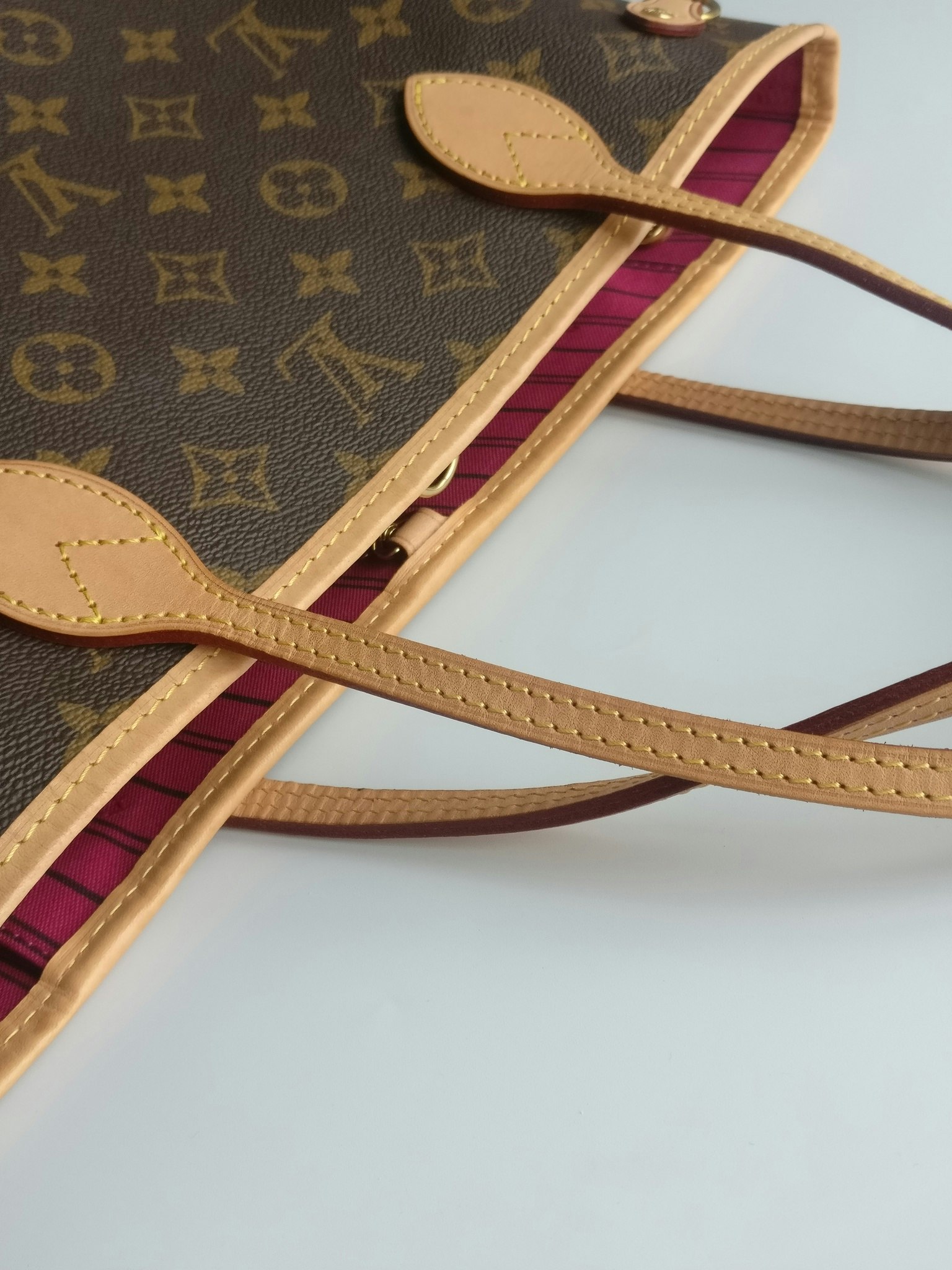 Louis Vuitton Neverfull PM