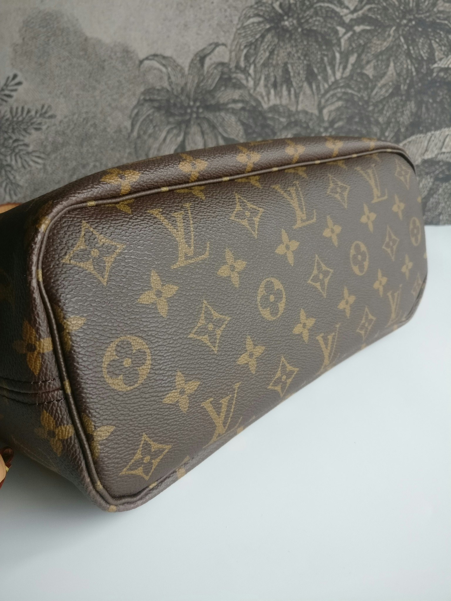 Louis Vuitton Neverfull PM