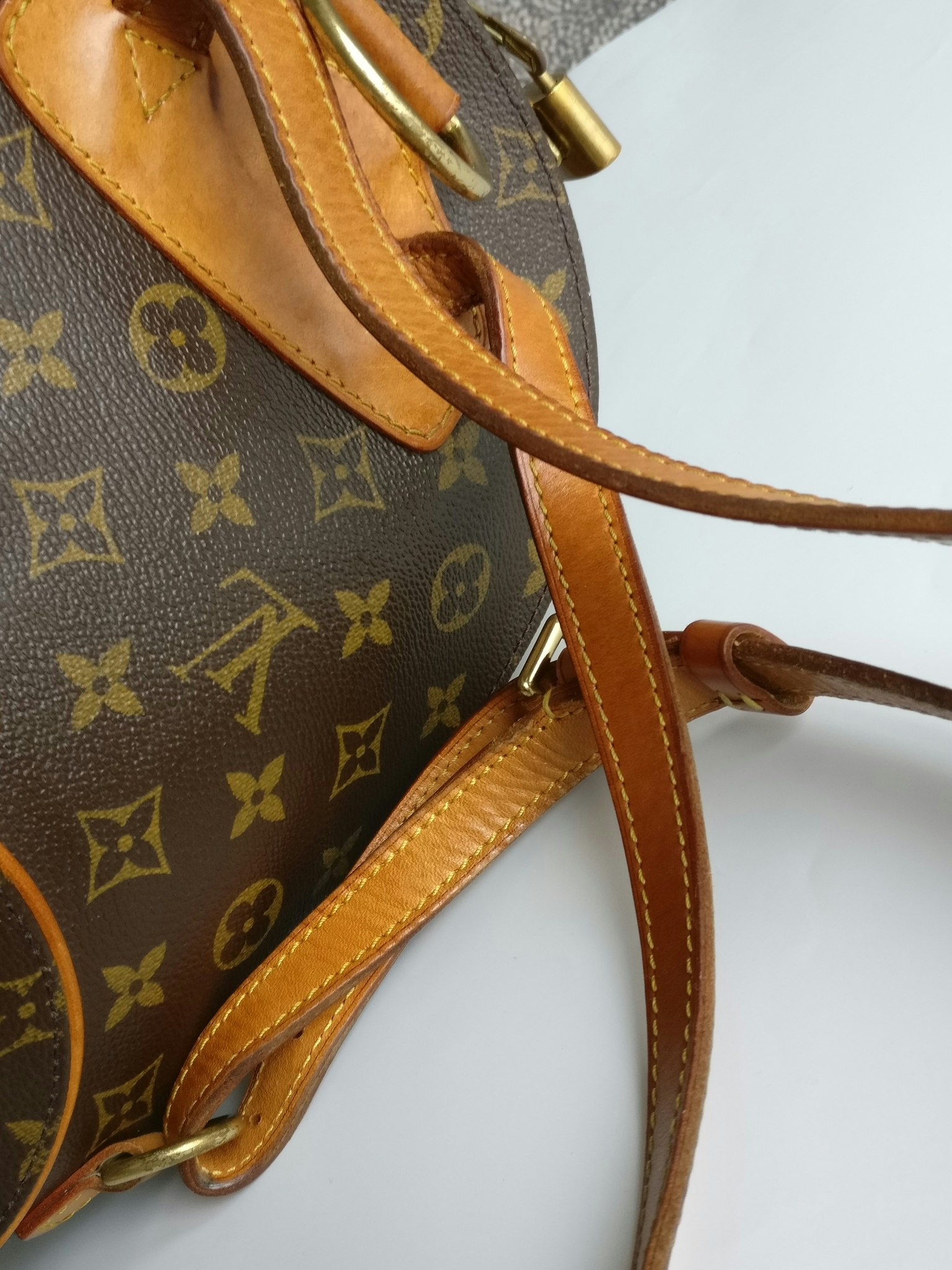 Louis Vuitton Ellipse backpack - Gaja Refashion